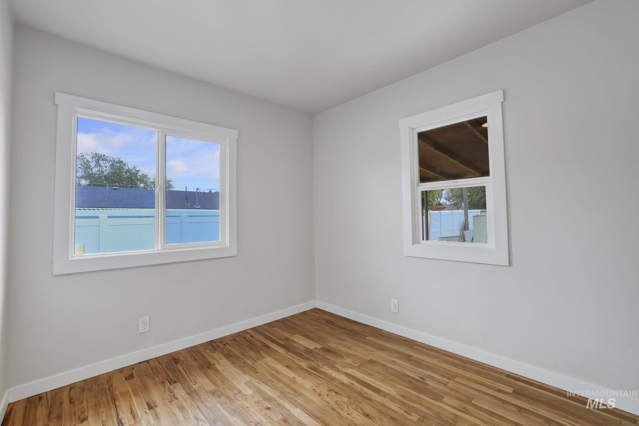 280 Harrison St, Twin Falls, Idaho 83301, 4 Bedrooms, 1 Bathroom, Residential For Sale, Price $304,999,MLS 98992765