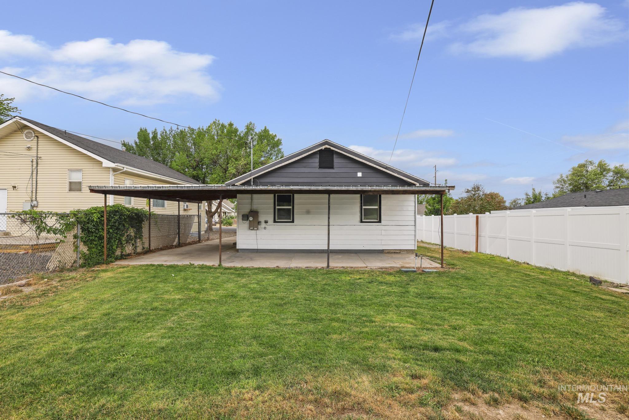 280 Harrison St, Twin Falls, Idaho 83301, 4 Bedrooms, 1 Bathroom, Residential For Sale, Price $304,999,MLS 98992765