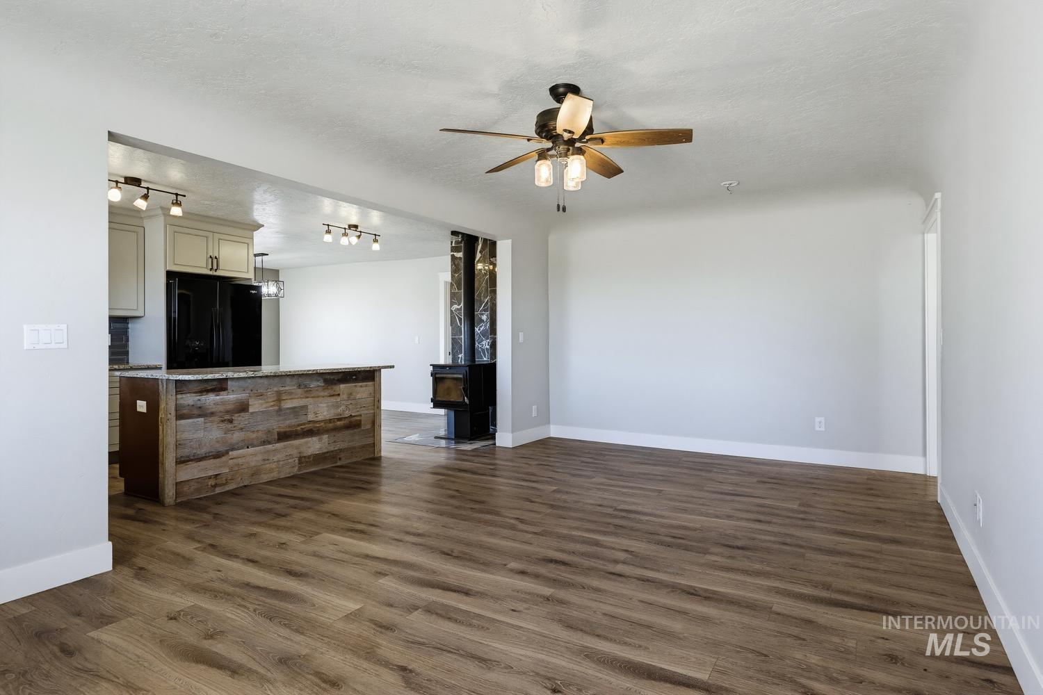 2588 Market Rd, Homedale, Idaho 83628, 3 Bedrooms, 2 Bathrooms, Residential For Sale, Price $599,000,MLS 98992766