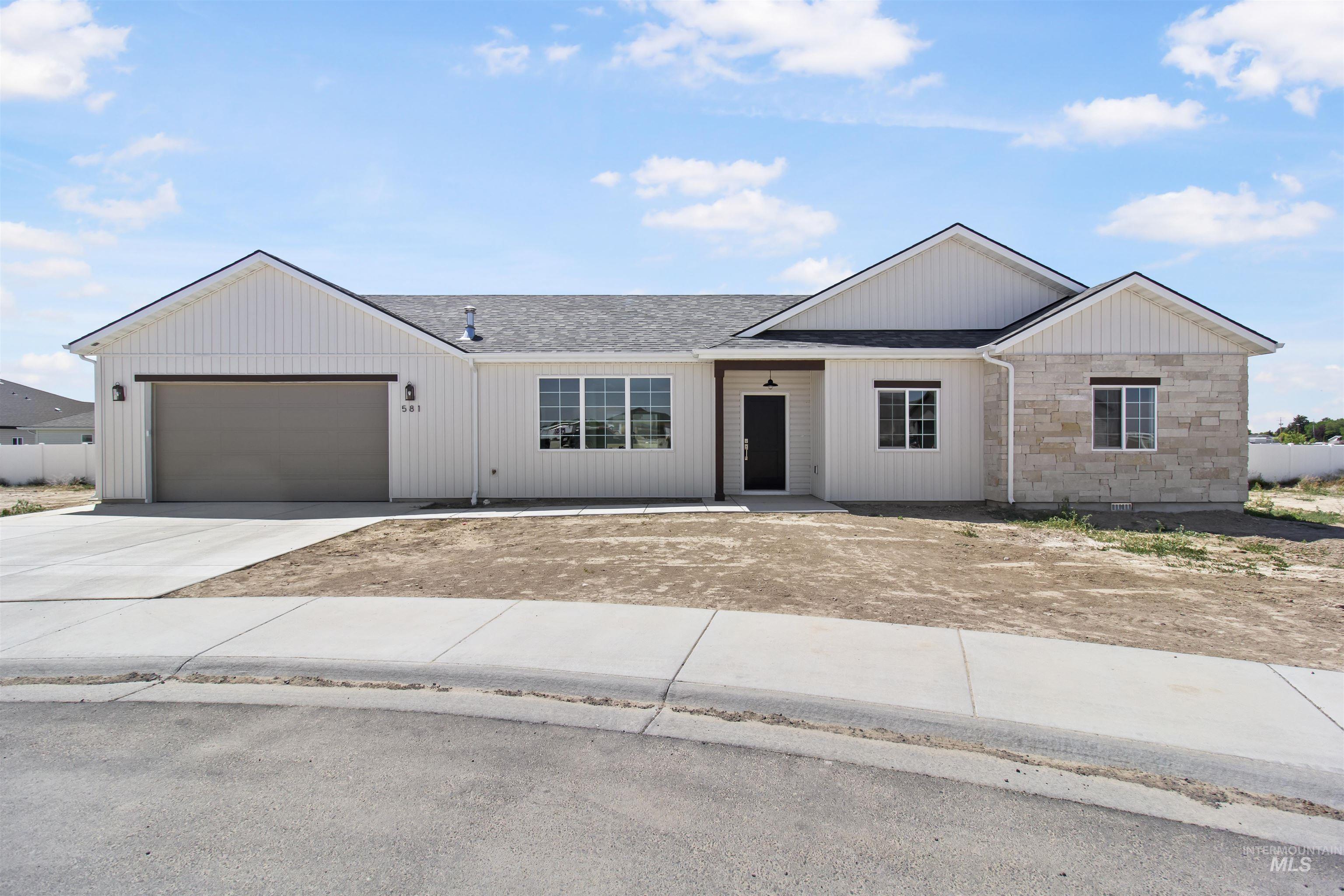 581 Gemini Ct, Twin Falls, Idaho 83301, 3 Bedrooms, 2 Bathrooms, Residential For Sale, Price $370,000,MLS 98992767