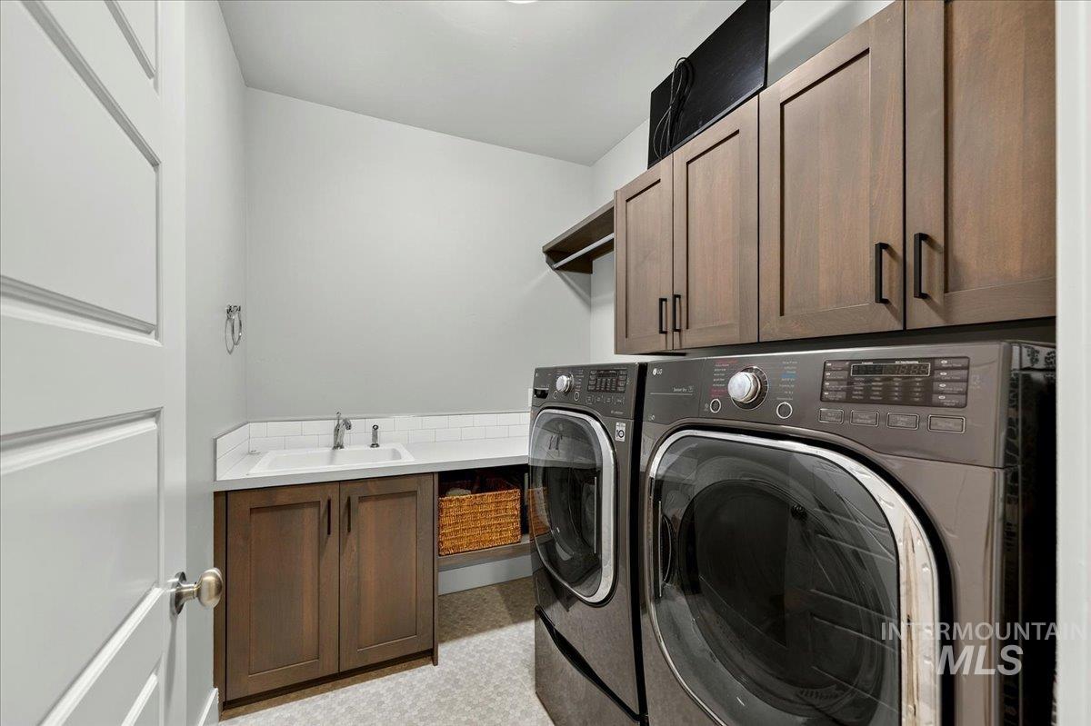3327 E Murchison St, Meridian, Idaho 83642, 3 Bedrooms, 2.5 Bathrooms, Residential For Sale, Price $599,000,MLS 98992768