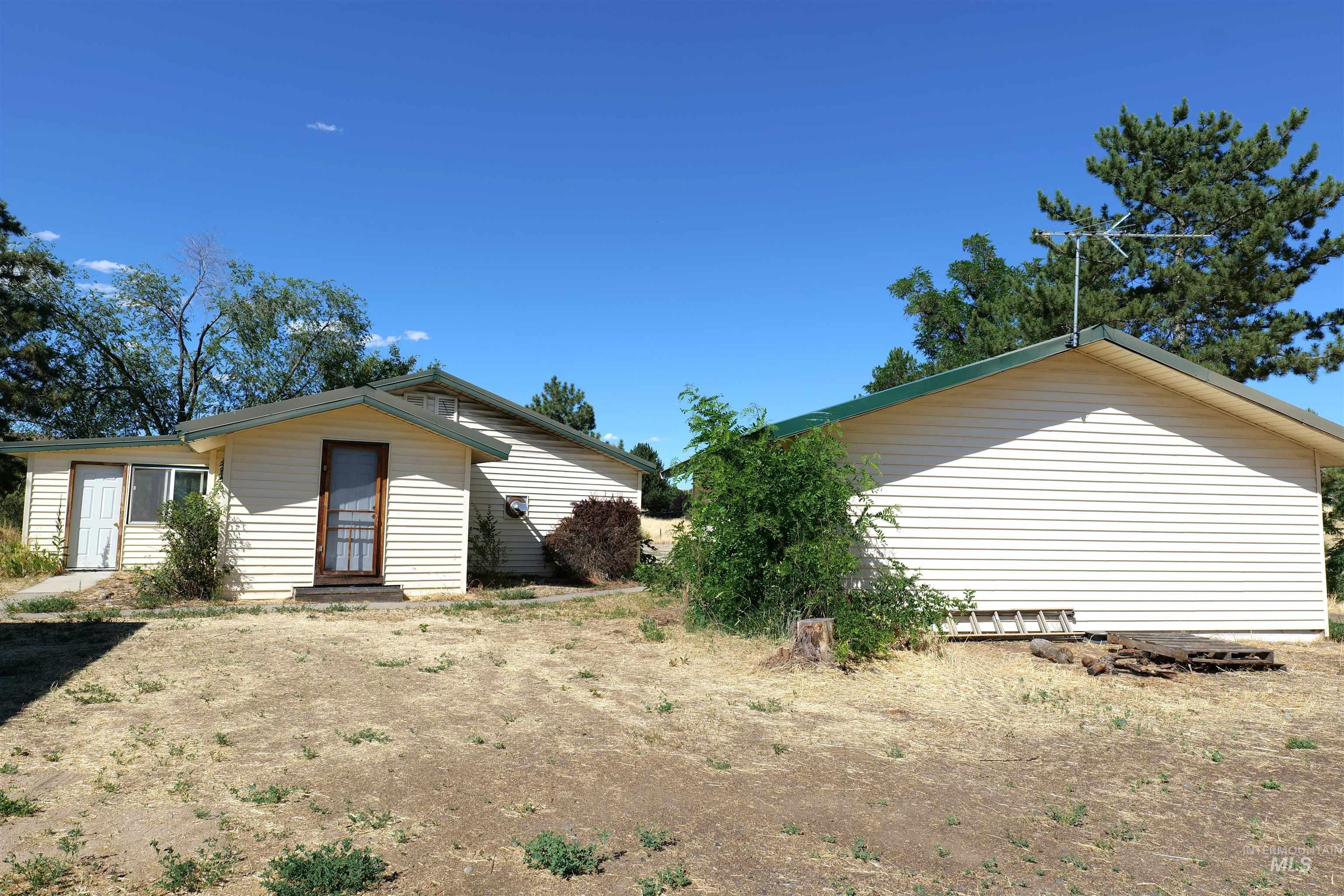 1485 E 9th St, Weiser, Idaho 83672, 3 Bedrooms, 1 Bathroom, Residential For Sale, Price $495,000,MLS 98992779