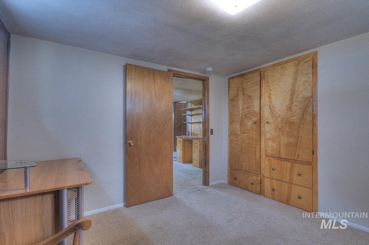 351 W Main Street South, Vale, Oregon 97918, 4 Bedrooms, 2 Bathrooms, Residential For Sale, Price $305,000,MLS 98992786