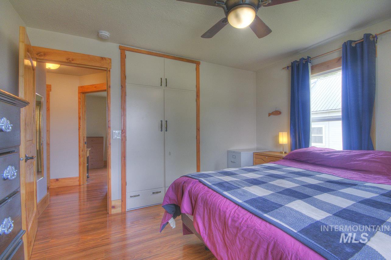 351 W Main Street South, Vale, Oregon 97918, 4 Bedrooms, 2 Bathrooms, Residential For Sale, Price $305,000,MLS 98992786