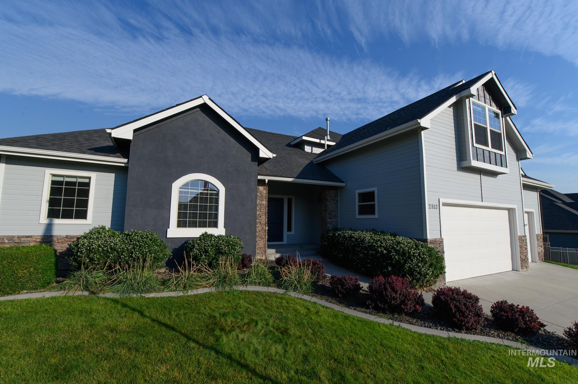 2813 S Bayhill Ct, Nampa, Idaho 83686, 3 Bedrooms, 3 Bathrooms, Residential For Sale, Price $589,000, 98992787