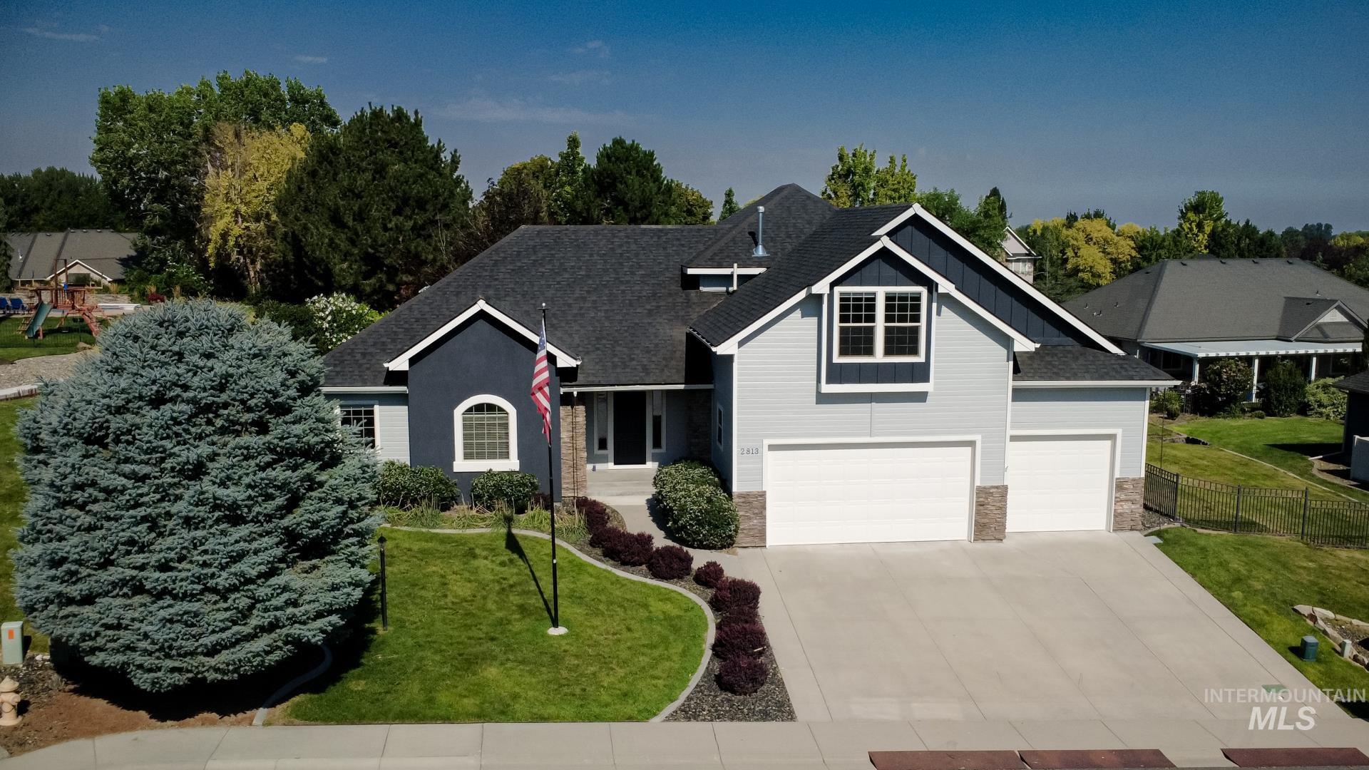 2813 S Bayhill Ct, Nampa, Idaho 83686, 3 Bedrooms, 3 Bathrooms, Residential For Sale, Price $589,000, 98992787