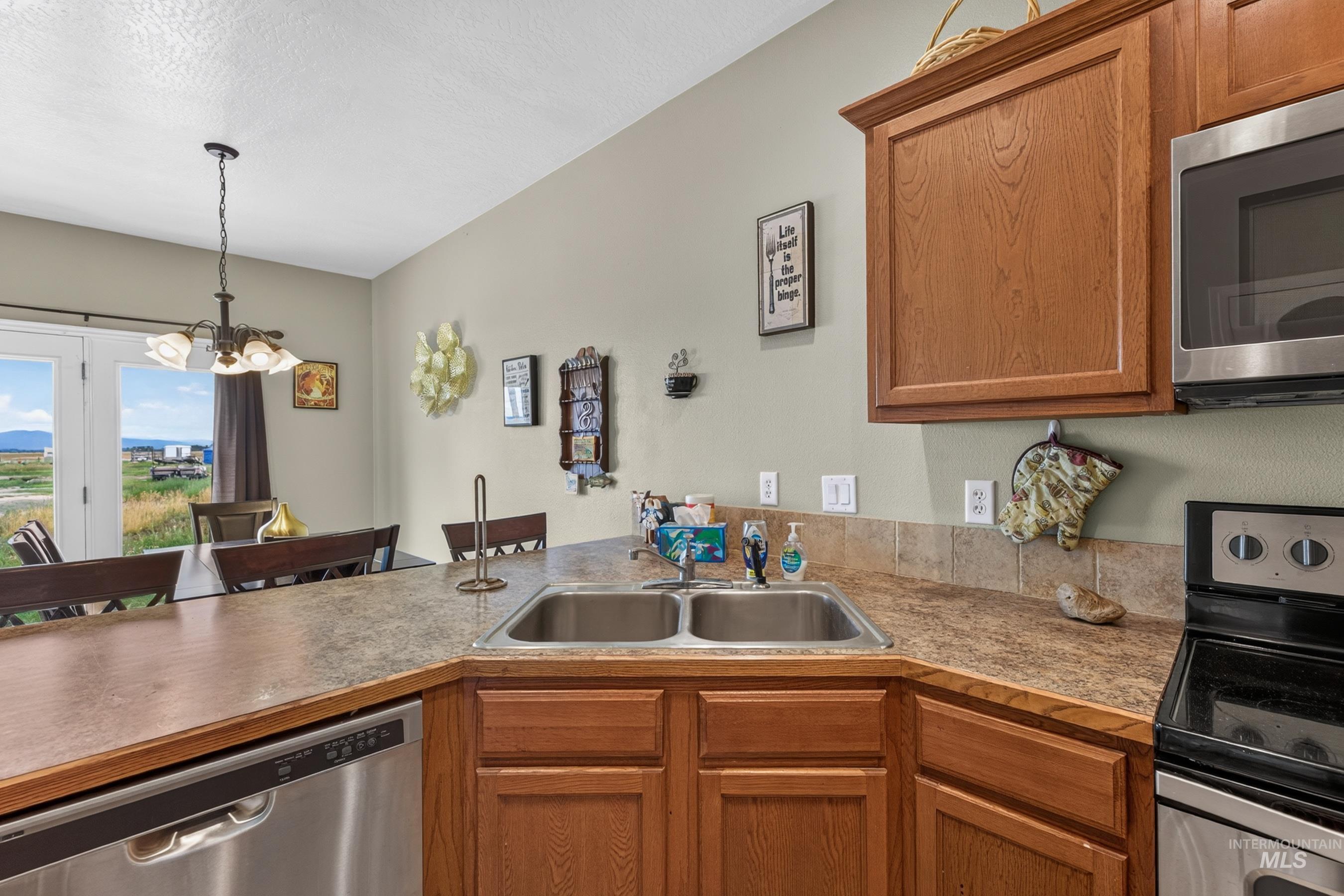 34 Mangum Circle, Donnelly, Idaho 83615, 3 Bedrooms, 2 Bathrooms, Residential For Sale, Price $365,000,MLS 98992790