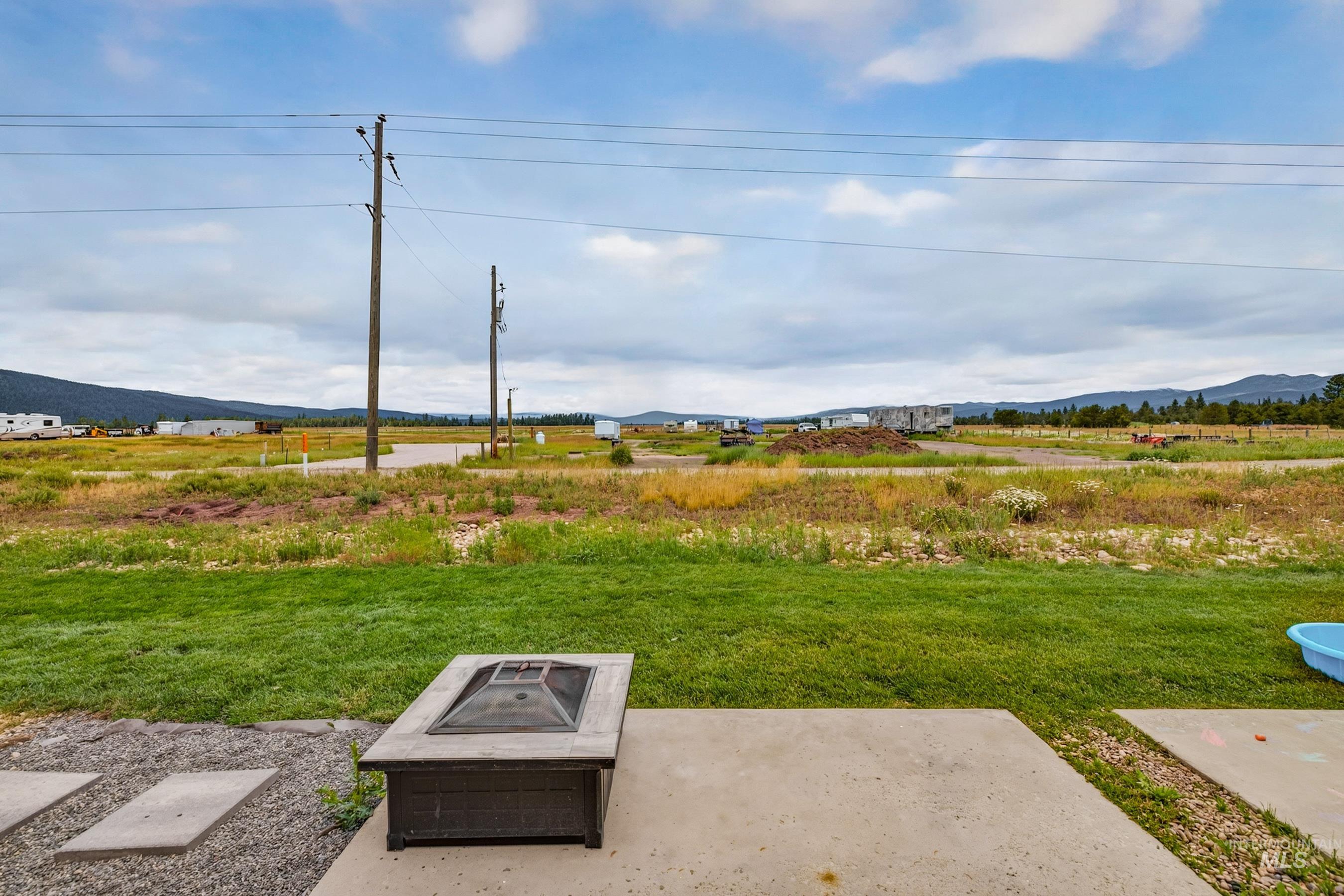 34 Mangum Circle, Donnelly, Idaho 83615, 3 Bedrooms, 2 Bathrooms, Residential For Sale, Price $365,000,MLS 98992790