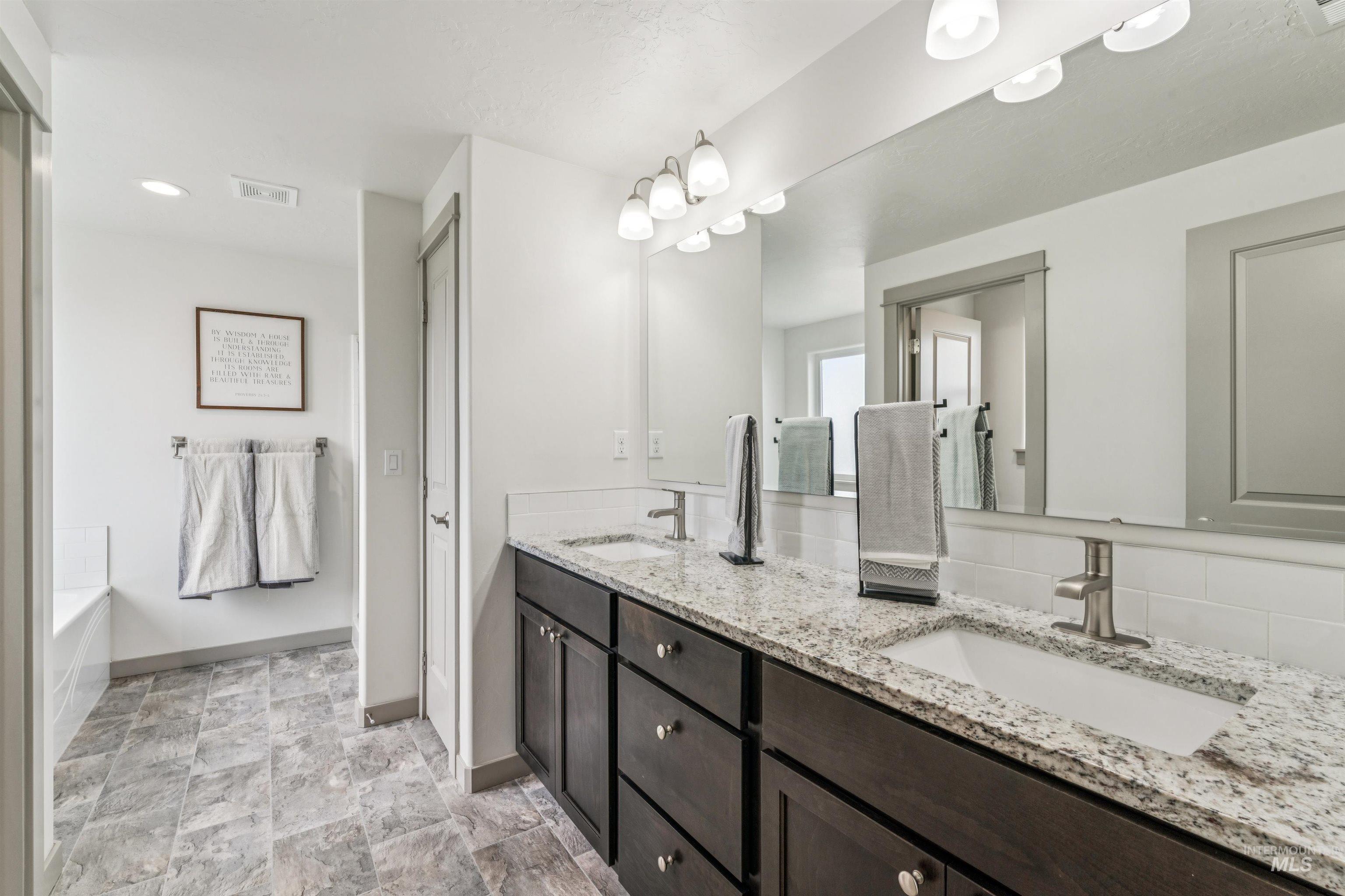 4694 N Patimos Ave, Meridian, Idaho 83646, 4 Bedrooms, 2.5 Bathrooms, Residential For Sale, Price $549,900,MLS 98992791