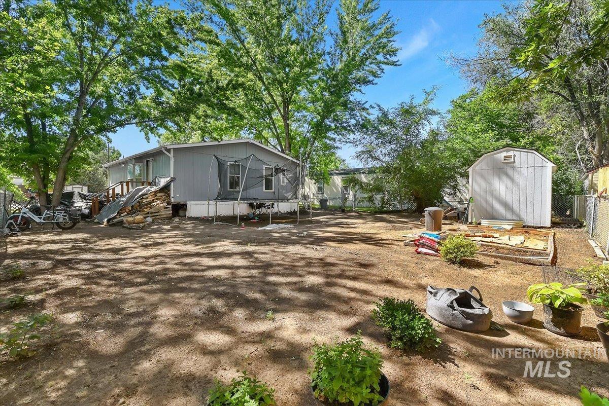 951 W Avalon, Kuna, Idaho 83634, 3 Bedrooms, 2 Bathrooms, Residential For Sale, Price $115,000, 98992792