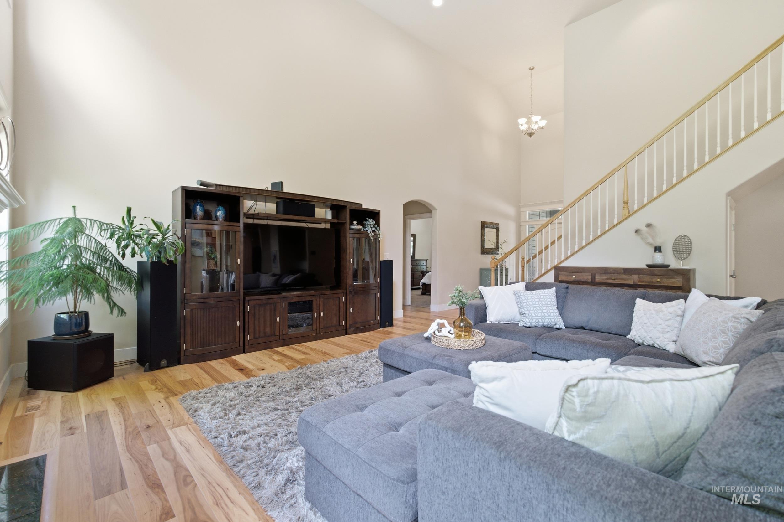 10980 W Greyling Dr., Boise, Idaho 83709, 4 Bedrooms, 2.5 Bathrooms, Residential For Sale, Price $750,000,MLS 98992800