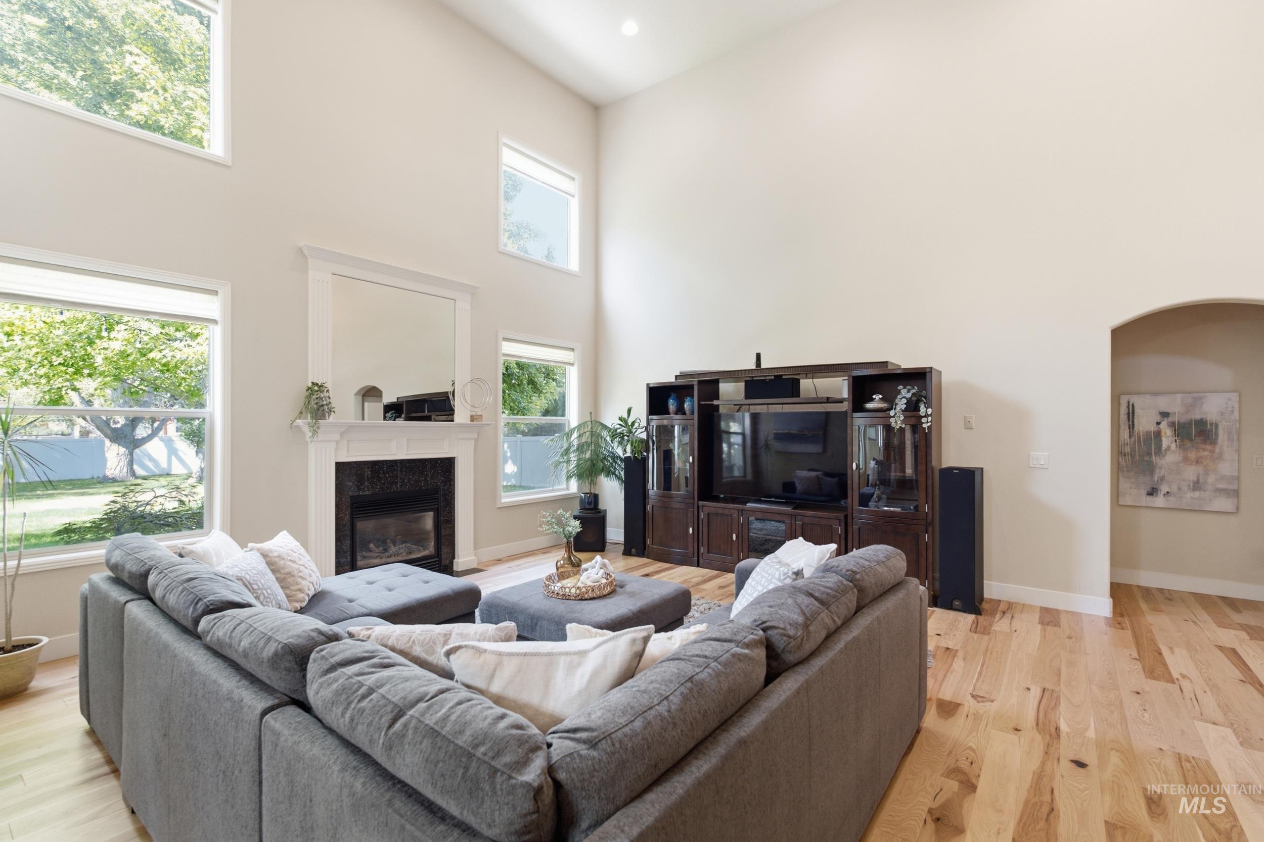 10980 W Greyling Dr., Boise, Idaho 83709, 4 Bedrooms, 2.5 Bathrooms, Residential For Sale, Price $750,000,MLS 98992800