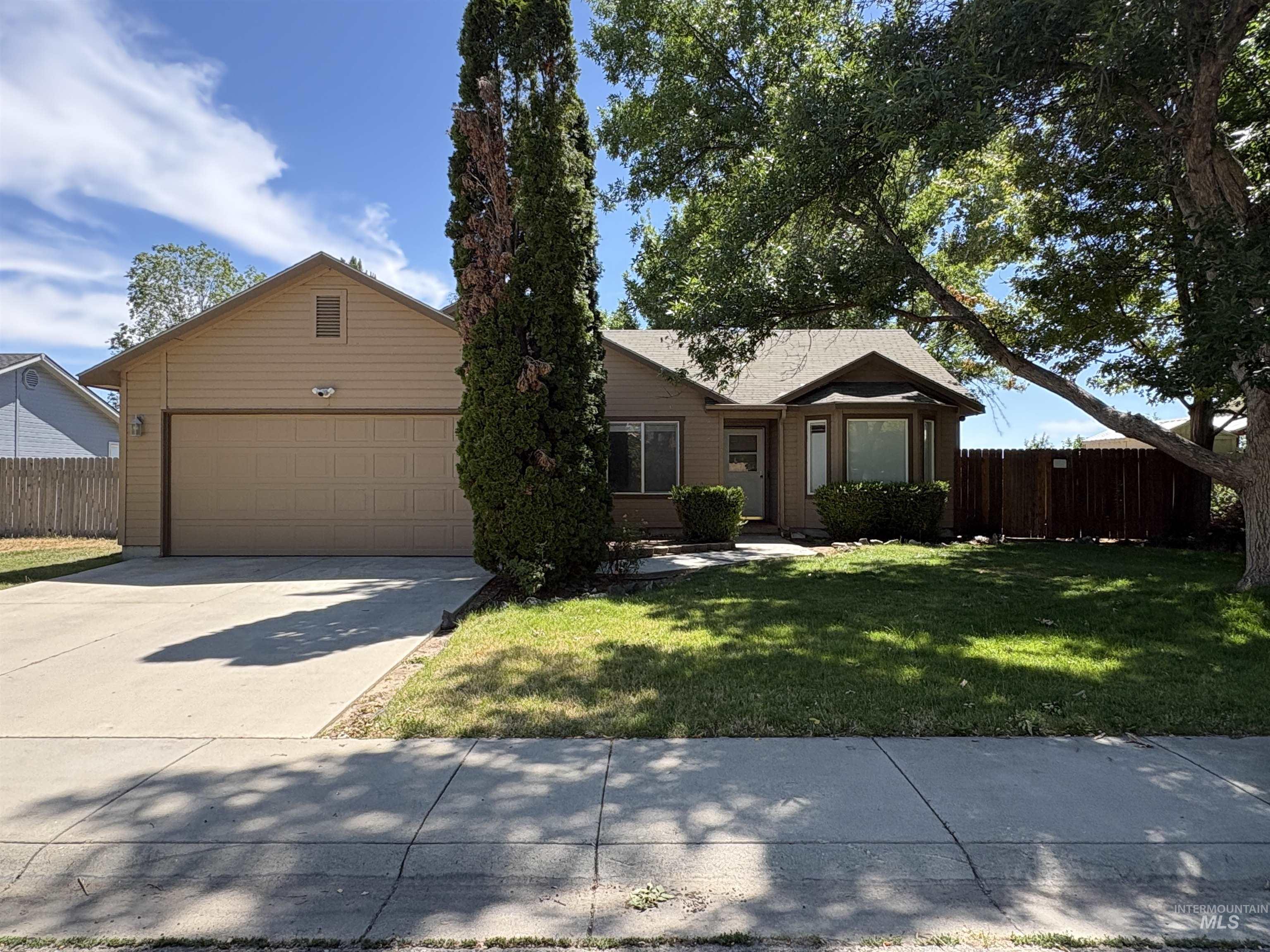 1697 W 4th, Kuna, Idaho 83634, 3 Bedrooms, 2 Bathrooms, Residential For Sale, Price $389,900, 98992802