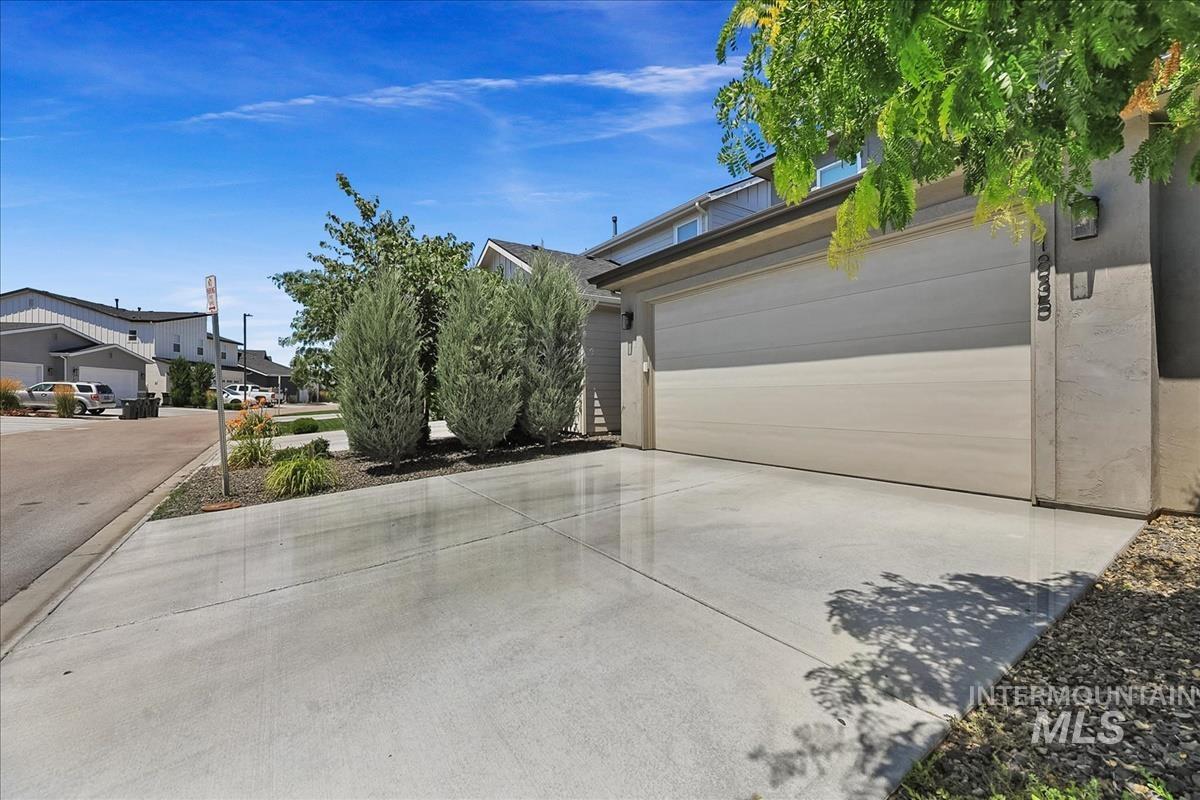 1835 E Knobcone Dr., Meridian, Idaho 83642, 4 Bedrooms, 2.5 Bathrooms, Residential For Sale, Price $567,900,MLS 98992803