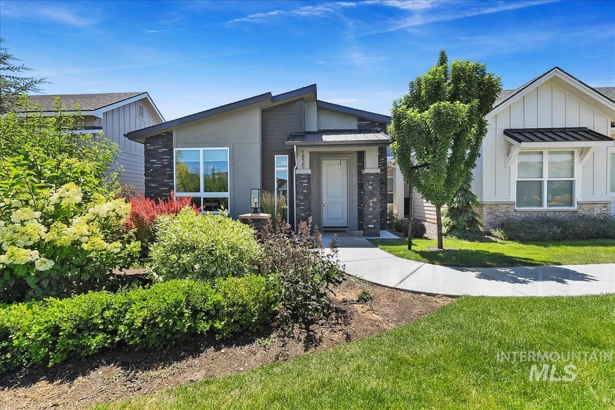 1835 E Knobcone Dr., Meridian, Idaho 83642, 4 Bedrooms, 2.5 Bathrooms, Residential For Sale, Price $567,900,MLS 98992803