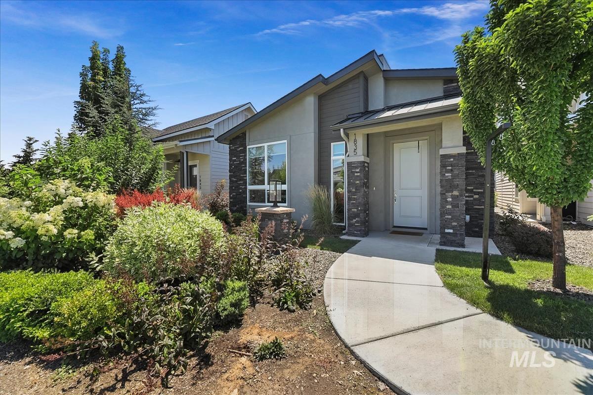 1835 E Knobcone Dr., Meridian, Idaho 83642, 4 Bedrooms, 2.5 Bathrooms, Residential For Sale, Price $567,900,MLS 98992803