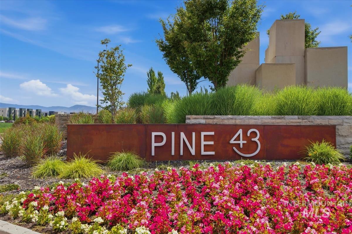 1835 E Knobcone Dr., Meridian, Idaho 83642, 4 Bedrooms, 2.5 Bathrooms, Residential For Sale, Price $567,900,MLS 98992803