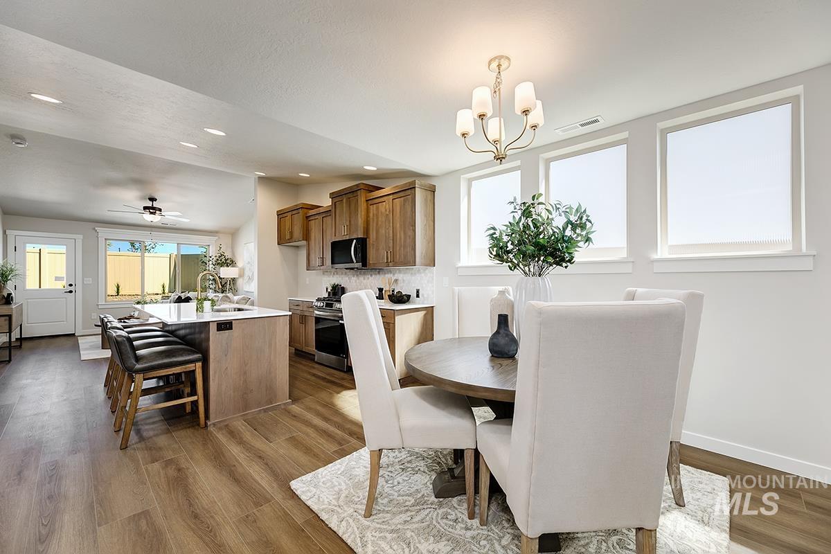 1712 E Hadler St., Meridian, Idaho 83642, 3 Bedrooms, 2 Bathrooms, Residential For Sale, Price $447,800, 98992804