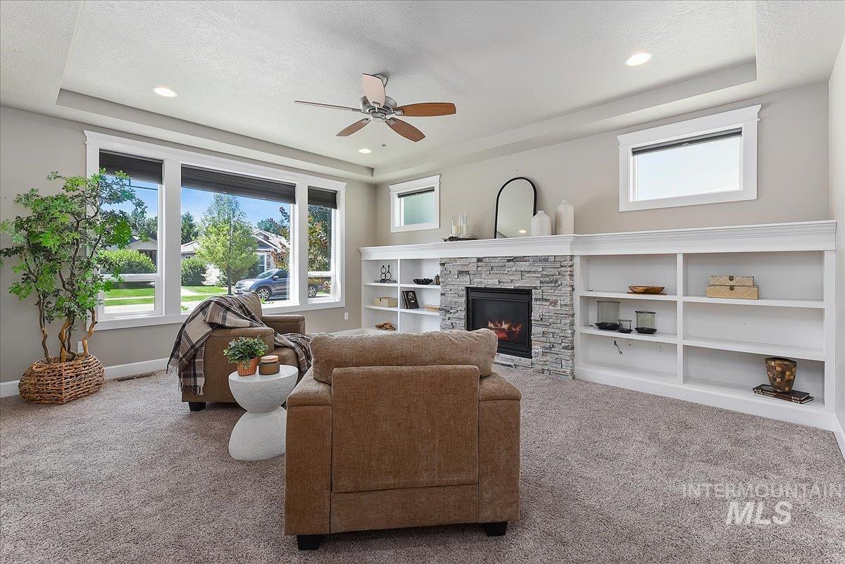 1484 E Summerplace St., Meridian, Idaho 83646, 3 Bedrooms, 2.5 Bathrooms, Residential For Sale, Price $524,000,MLS 98992805
