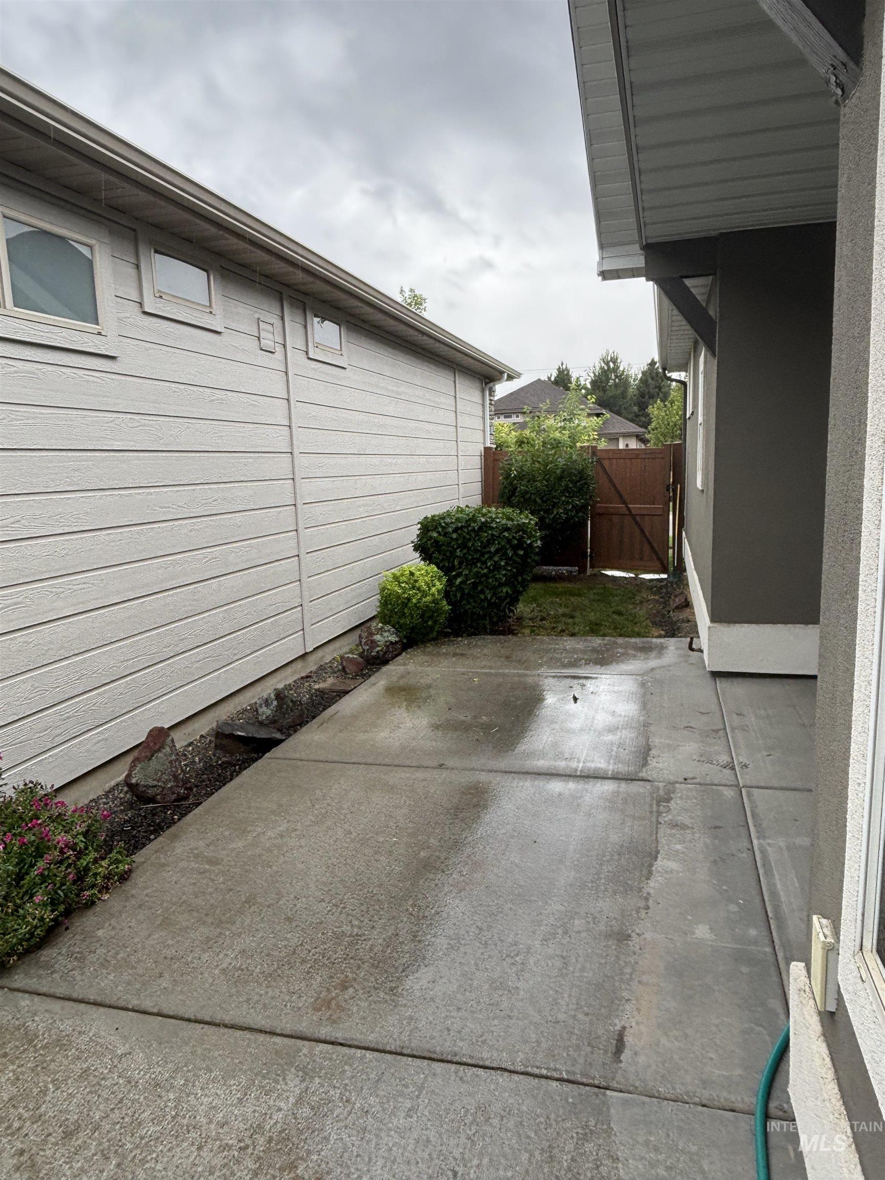 1484 E Summerplace St., Meridian, Idaho 83646, 3 Bedrooms, 2.5 Bathrooms, Residential For Sale, Price $539,000, 98992805