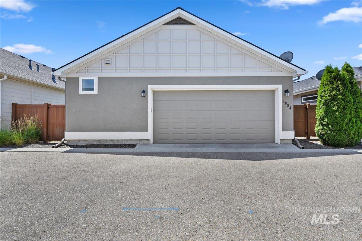 1484 E Summerplace St., Meridian, Idaho 83646, 3 Bedrooms, 2.5 Bathrooms, Residential For Sale, Price $524,000,MLS 98992805