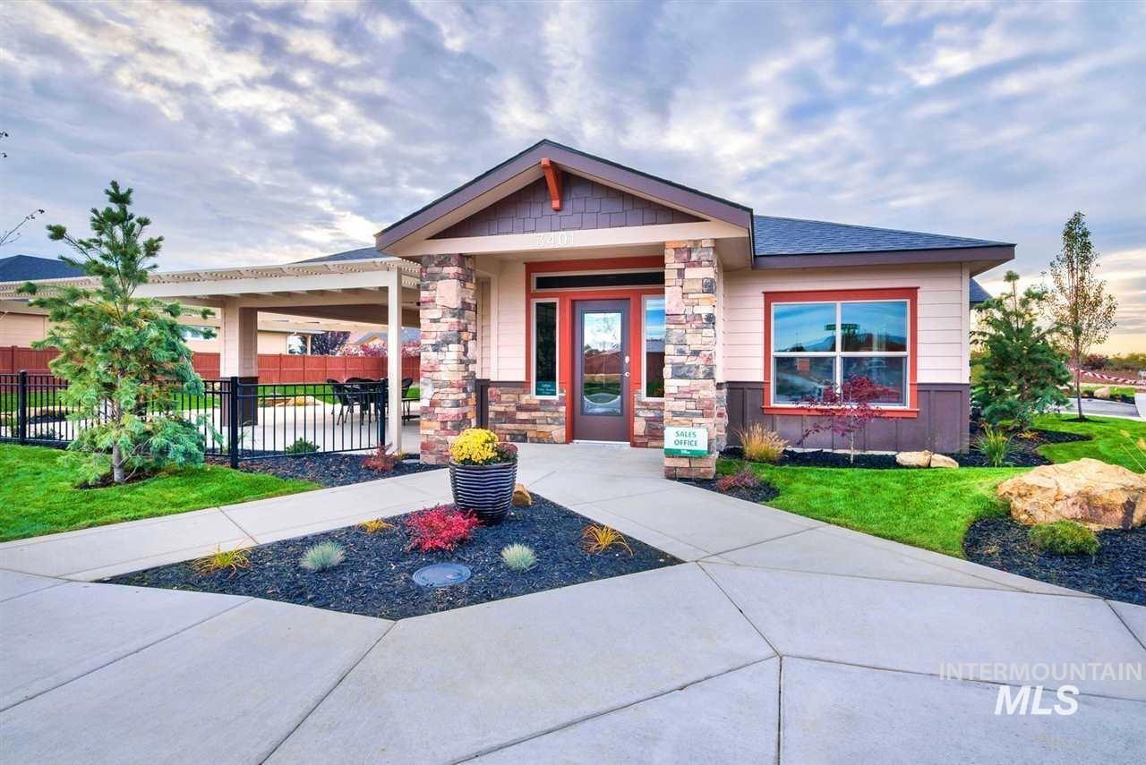 1484 E Summerplace St., Meridian, Idaho 83646, 3 Bedrooms, 2.5 Bathrooms, Residential For Sale, Price $524,000,MLS 98992805