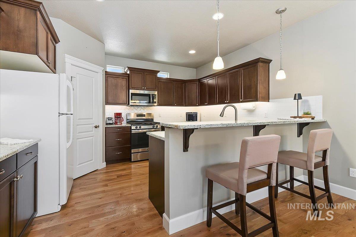 1484 E Summerplace St., Meridian, Idaho 83646, 3 Bedrooms, 2.5 Bathrooms, Residential For Sale, Price $524,000,MLS 98992805