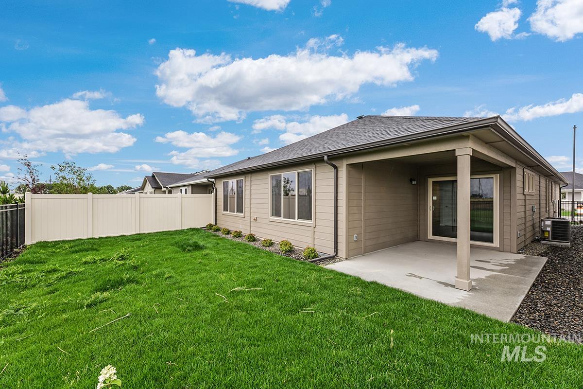 1753 E Hadler St., Meridian, Idaho 83642, 3 Bedrooms, 2 Bathrooms, Residential For Sale, Price $486,000, 98992806