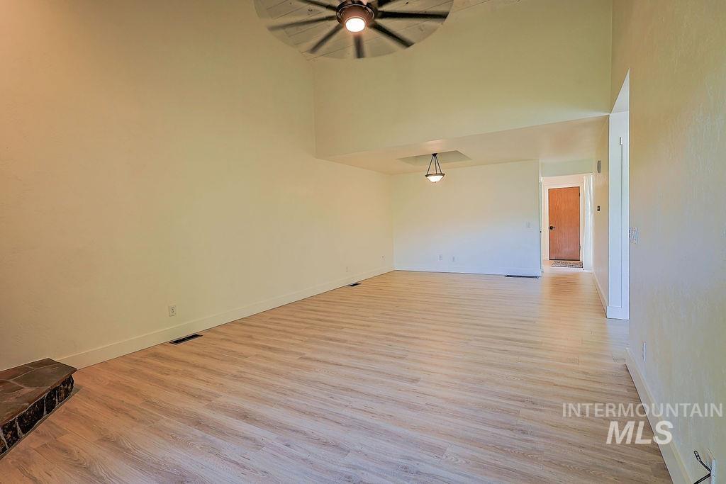 640 Morrison Street, Twin Falls, Idaho 83301, 2 Bedrooms, 2 Bathrooms, Residential For Sale, Price $318,500,MLS 98992808