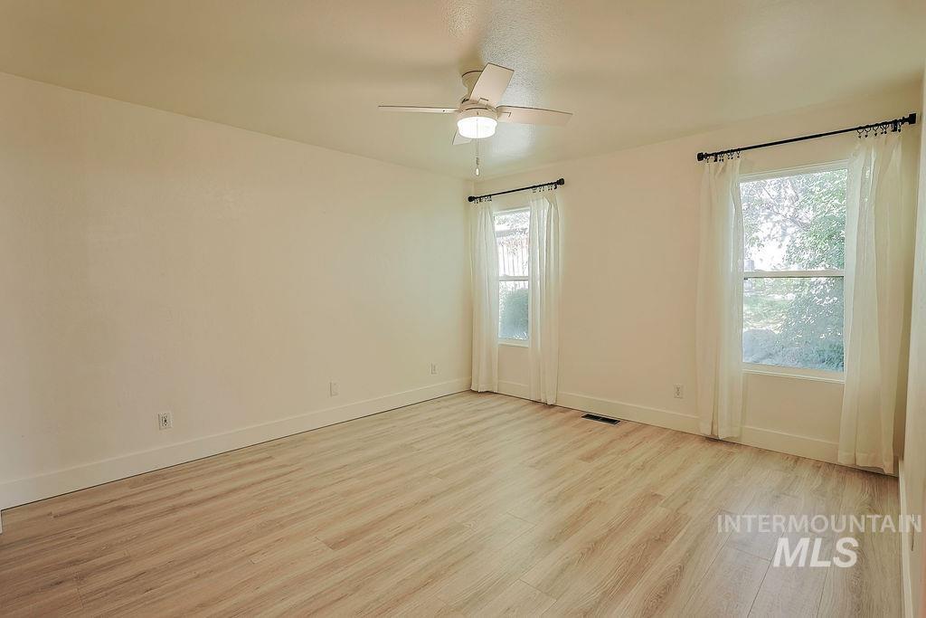 640 Morrison Street, Twin Falls, Idaho 83301, 2 Bedrooms, 2 Bathrooms, Residential For Sale, Price $318,500,MLS 98992808