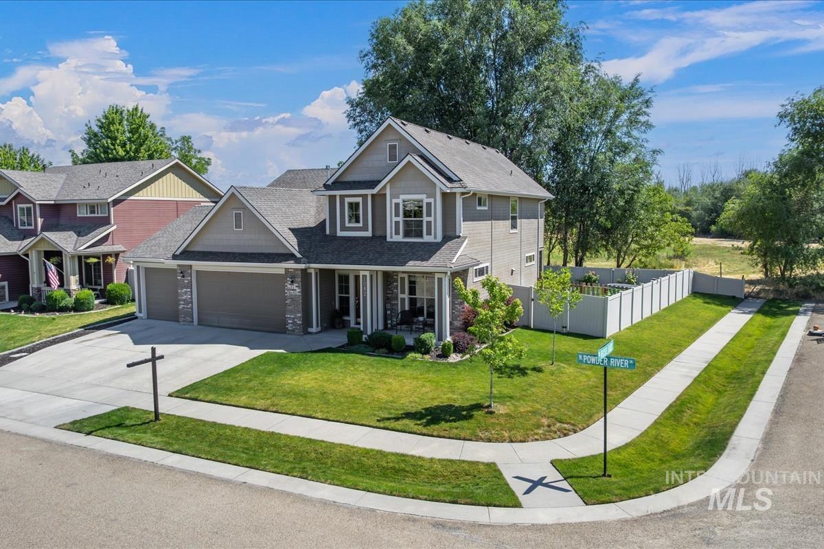 1082 N Powder River Drive, Middleton, Idaho 83644, 4 Bedrooms, 2.5 Bathrooms, Residential For Sale, Price $550,000, 98992809