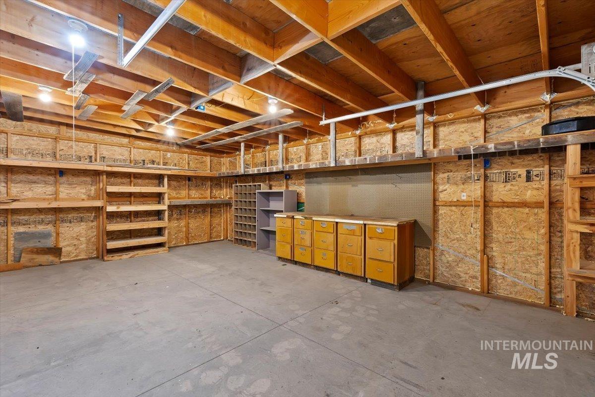 2415 Canyon Creek Rd, Mountain Home, Idaho 83647-5939, 3 Bedrooms, 1 Bathroom, Residential For Sale, Price $319,900,MLS 98992810