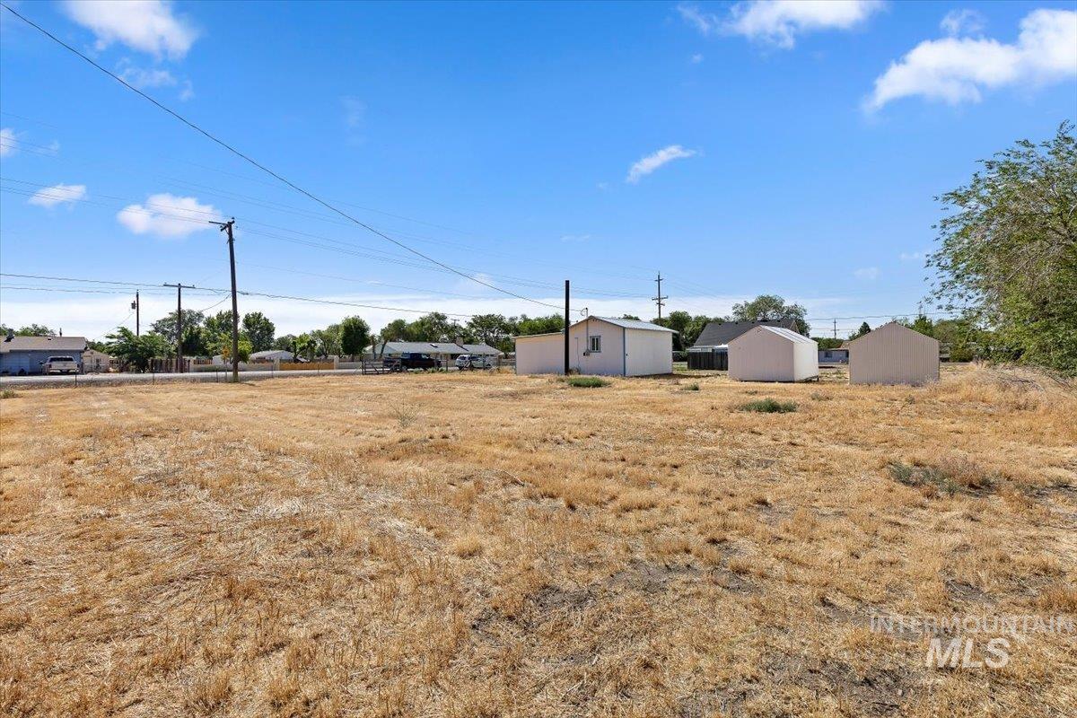 2415 Canyon Creek Rd, Mountain Home, Idaho 83647-5939, 3 Bedrooms, 1 Bathroom, Residential For Sale, Price $319,900,MLS 98992810