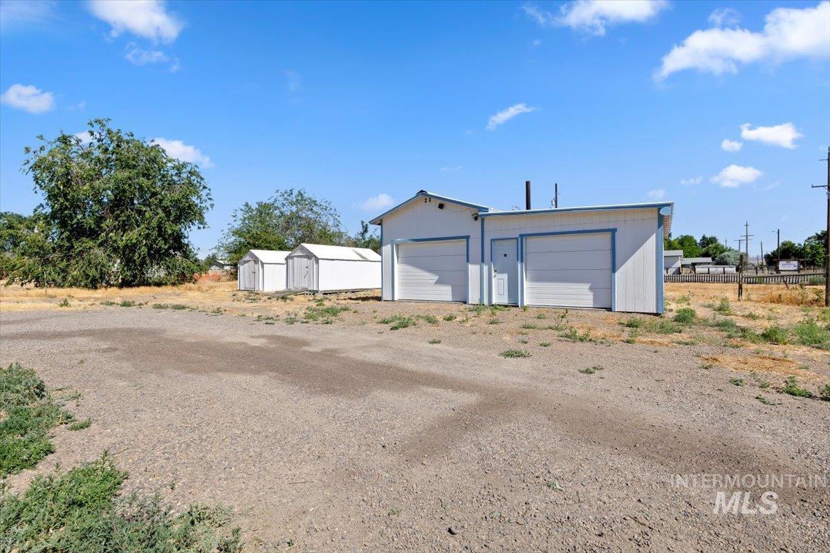 2415 Canyon Creek Rd, Mountain Home, Idaho 83647-5939, 3 Bedrooms, 1 Bathroom, Residential For Sale, Price $319,900,MLS 98992810