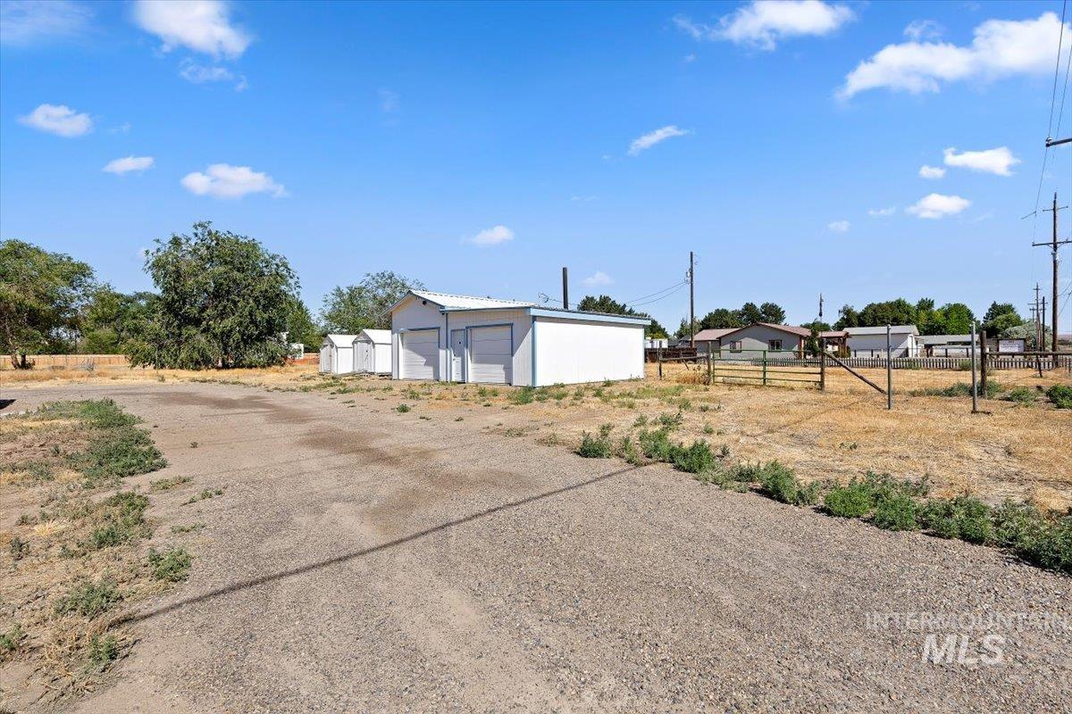 2415 Canyon Creek Rd, Mountain Home, Idaho 83647-5939, 3 Bedrooms, 1 Bathroom, Residential For Sale, Price $319,900,MLS 98992810