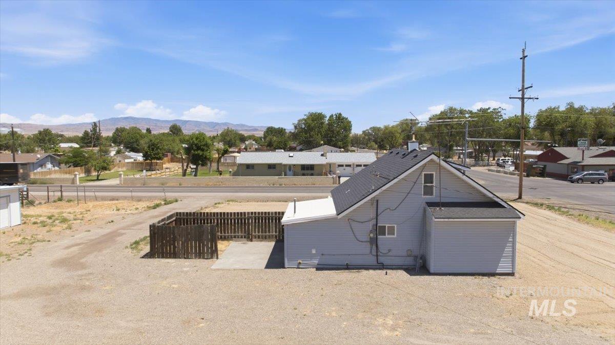 2415 Canyon Creek Rd, Mountain Home, Idaho 83647-5939, 3 Bedrooms, 1 Bathroom, Residential For Sale, Price $319,900,MLS 98992810