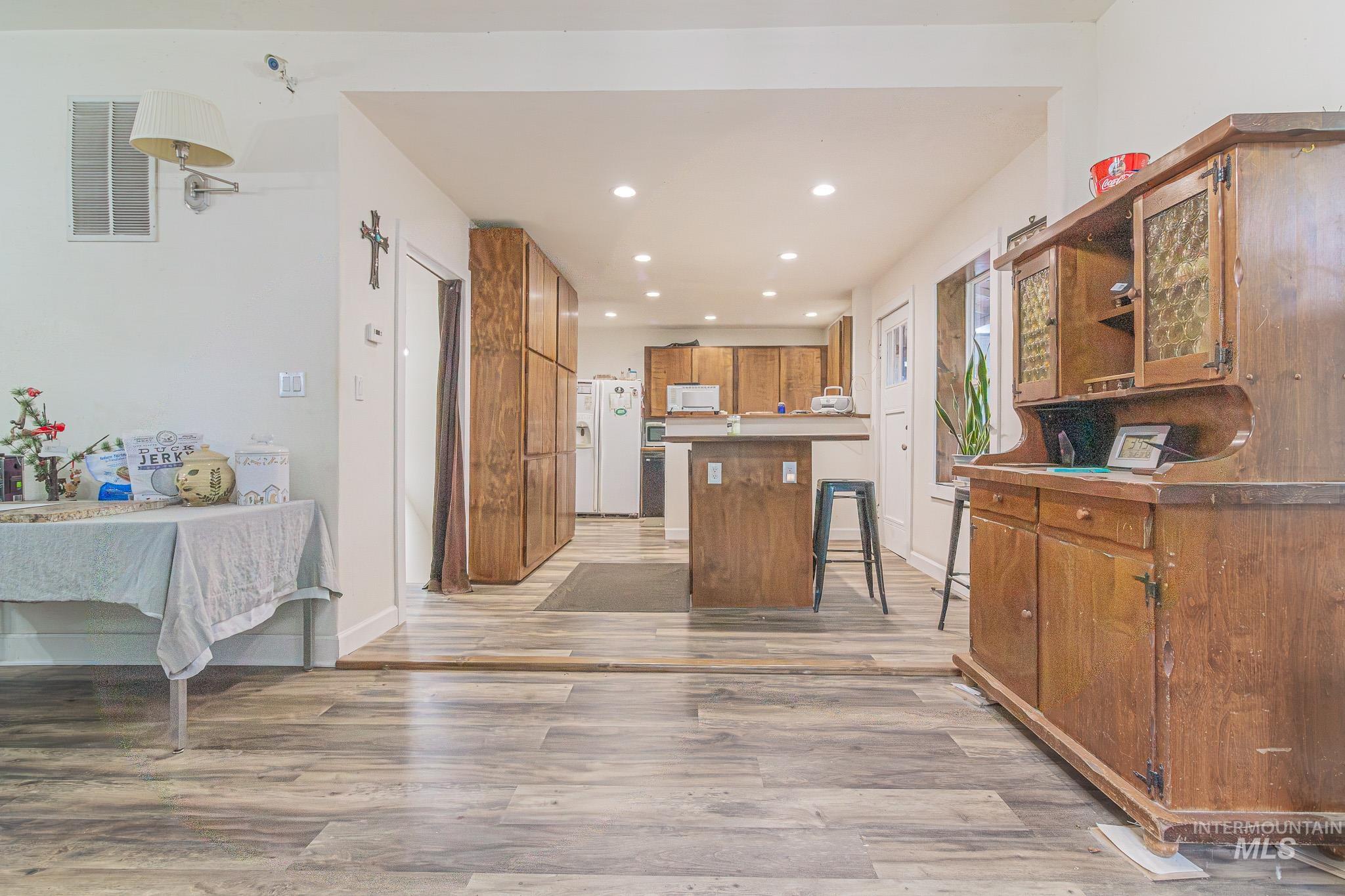 806 9th Ave., Lewiston, Idaho 83501, 6 Bedrooms, 2 Bathrooms, Residential For Sale, Price $424,900, 98992816