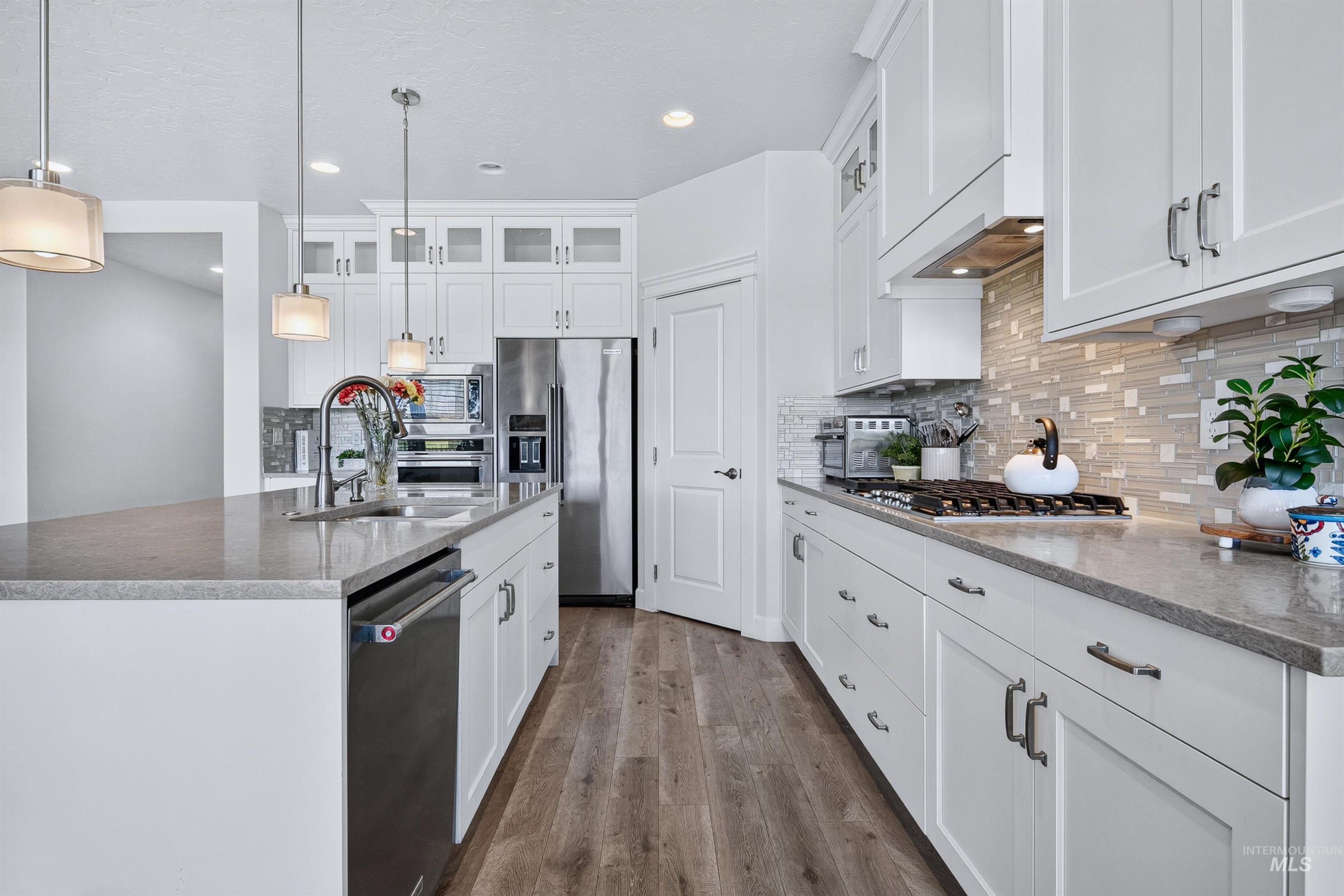 12091 S Aves Place, Nampa, Idaho 83686, 3 Bedrooms, 2.5 Bathrooms, Residential For Sale, Price $899,999,MLS 98992818
