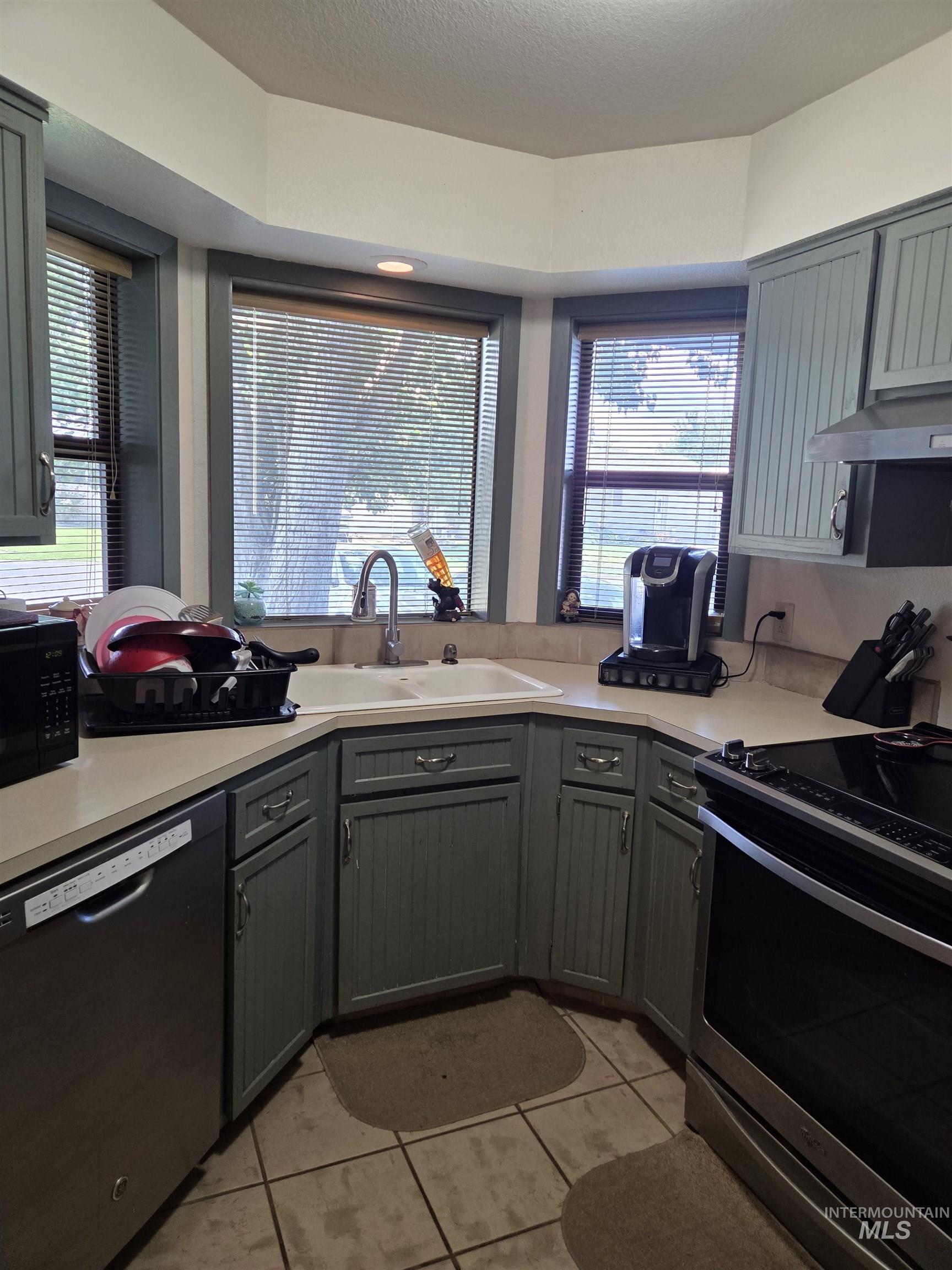 1829 Birch Avenue, Lewiston, Idaho 83501, 4 Bedrooms, 2 Bathrooms, Residential For Sale, Price $399,000, 98992819