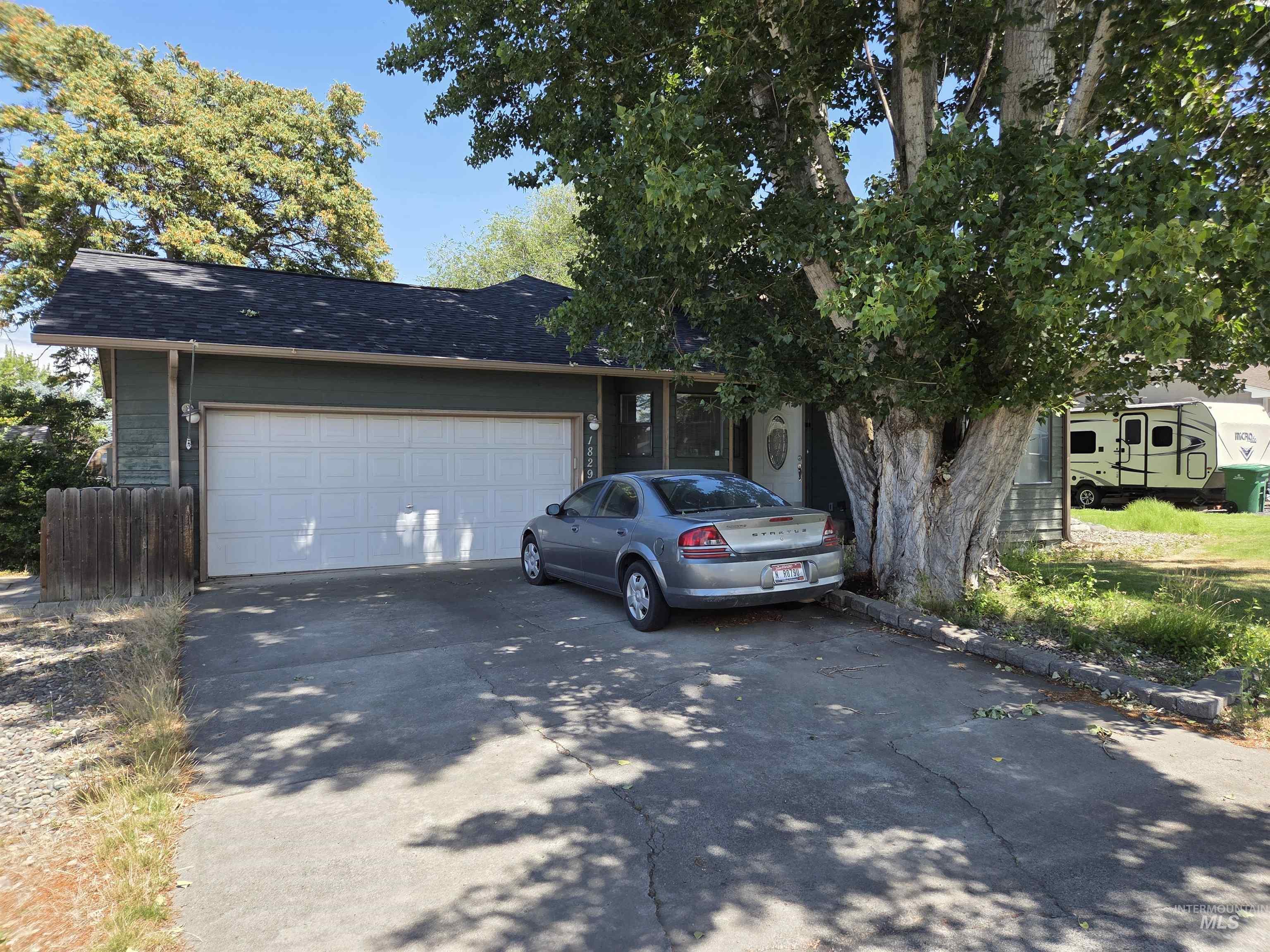 1829 Birch Avenue, Lewiston, Idaho 83501, 4 Bedrooms, 2 Bathrooms, Residential For Sale, Price $399,000, 98992819