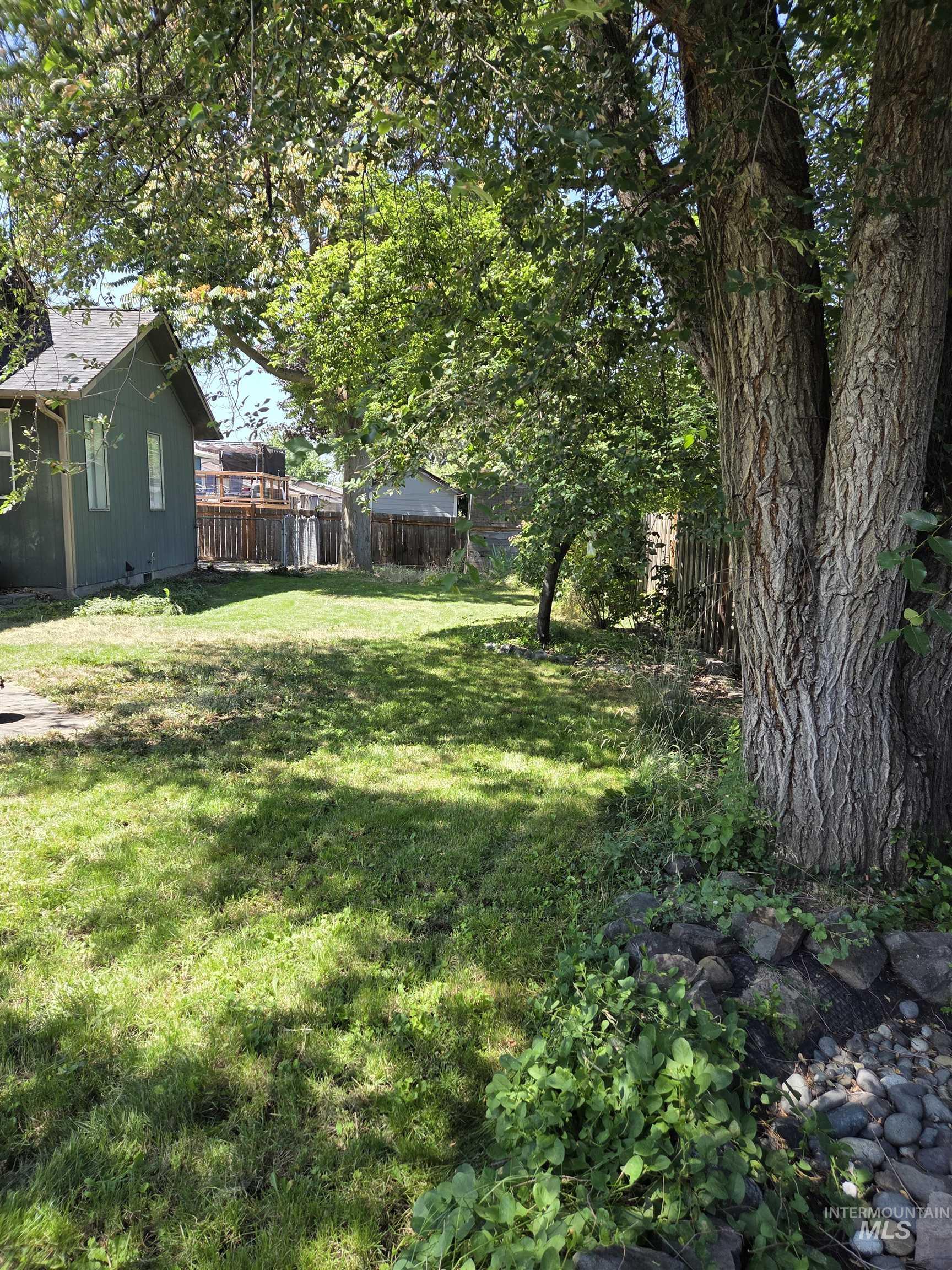 1829 Birch Avenue, Lewiston, Idaho 83501, 4 Bedrooms, 2 Bathrooms, Residential For Sale, Price $399,000, 98992819
