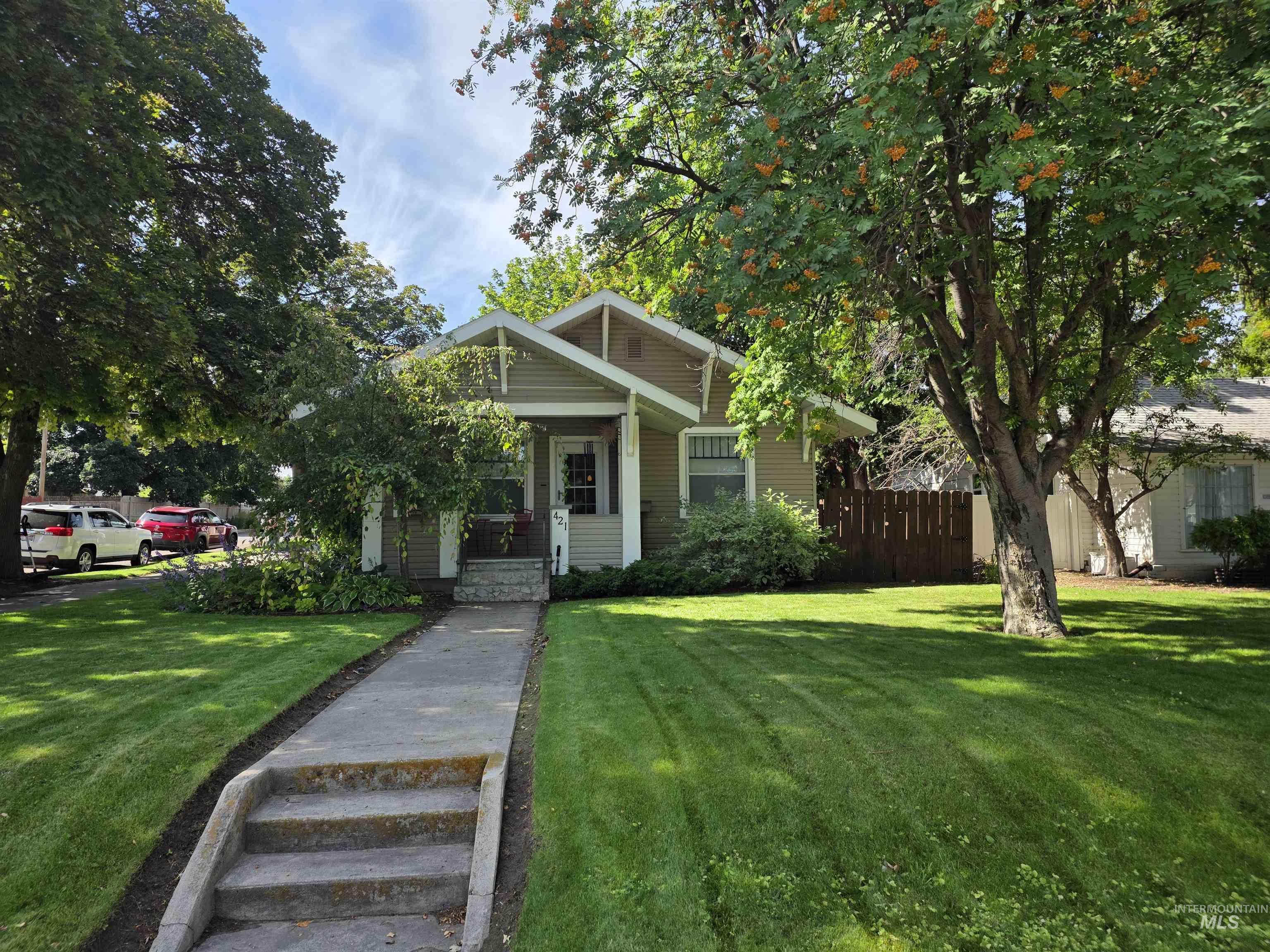 421 E Main, Jerome, Idaho 83338, 2 Bedrooms, 2 Bathrooms, Residential For Sale, Price $389,000, 98992820