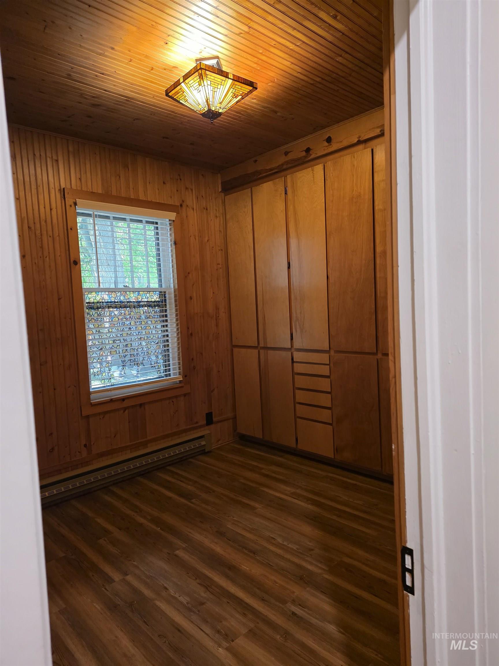 421 E Main, Jerome, Idaho 83338, 2 Bedrooms, 2 Bathrooms, Residential For Sale, Price $389,000,MLS 98992820