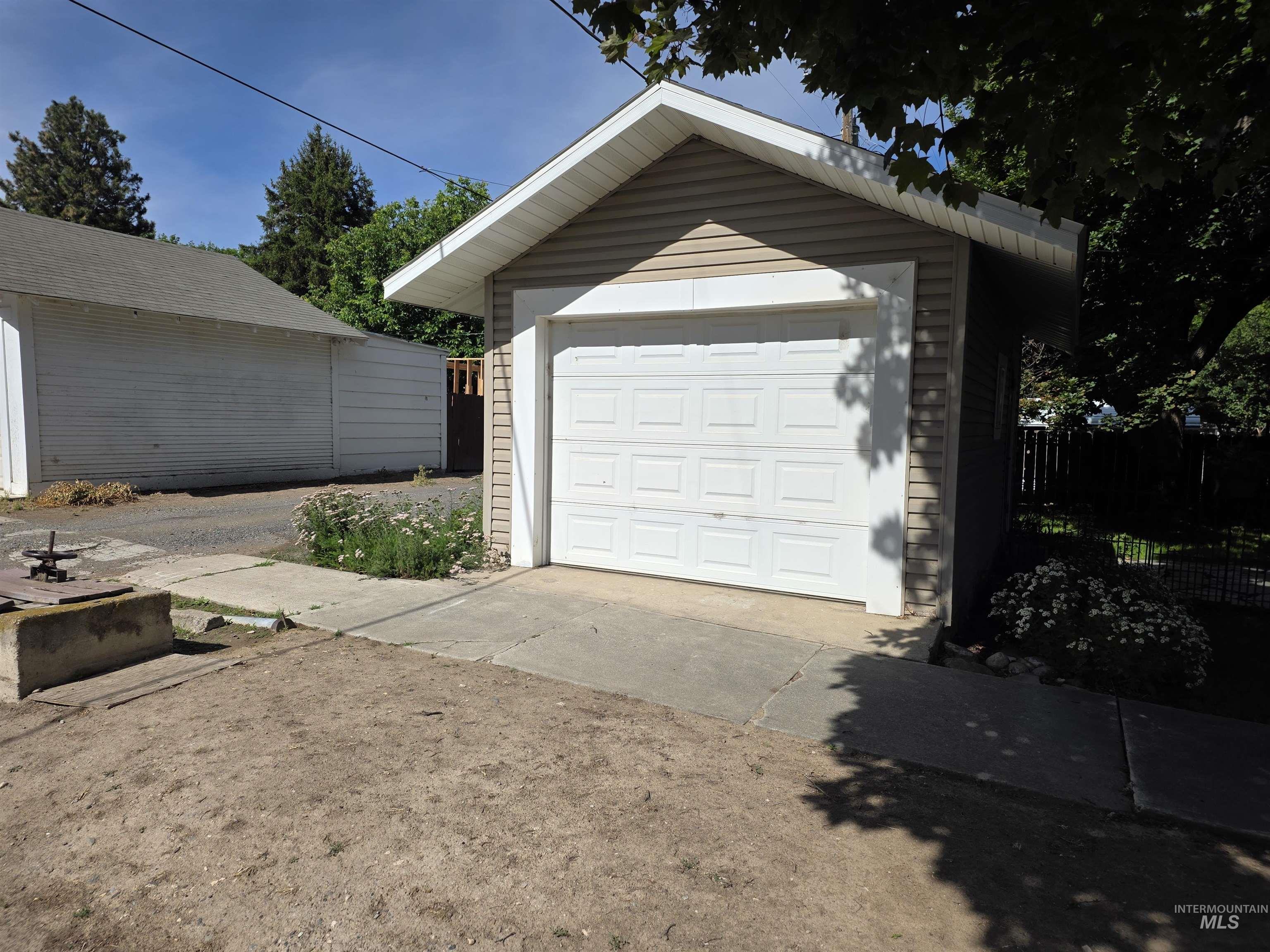 421 E Main, Jerome, Idaho 83338, 2 Bedrooms, 2 Bathrooms, Residential For Sale, Price $389,000,MLS 98992820