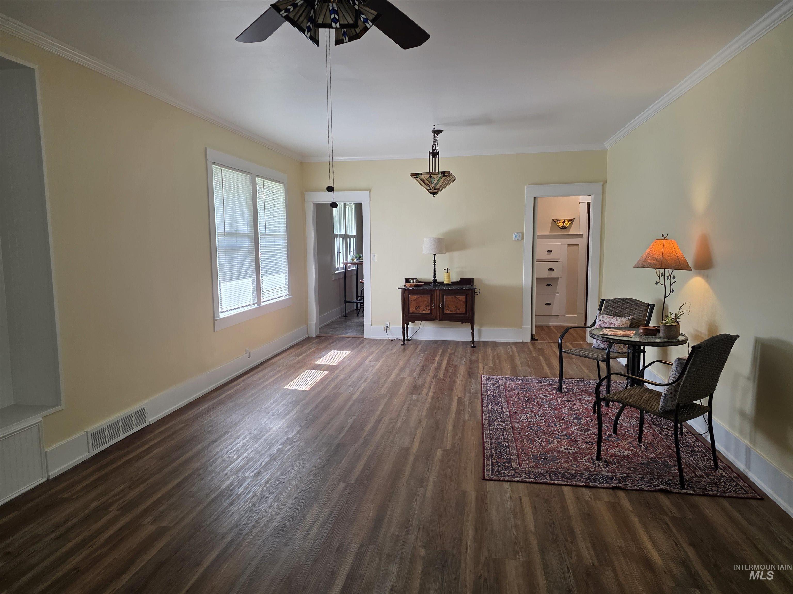 421 E Main, Jerome, Idaho 83338, 2 Bedrooms, 2 Bathrooms, Residential For Sale, Price $389,000, 98992820
