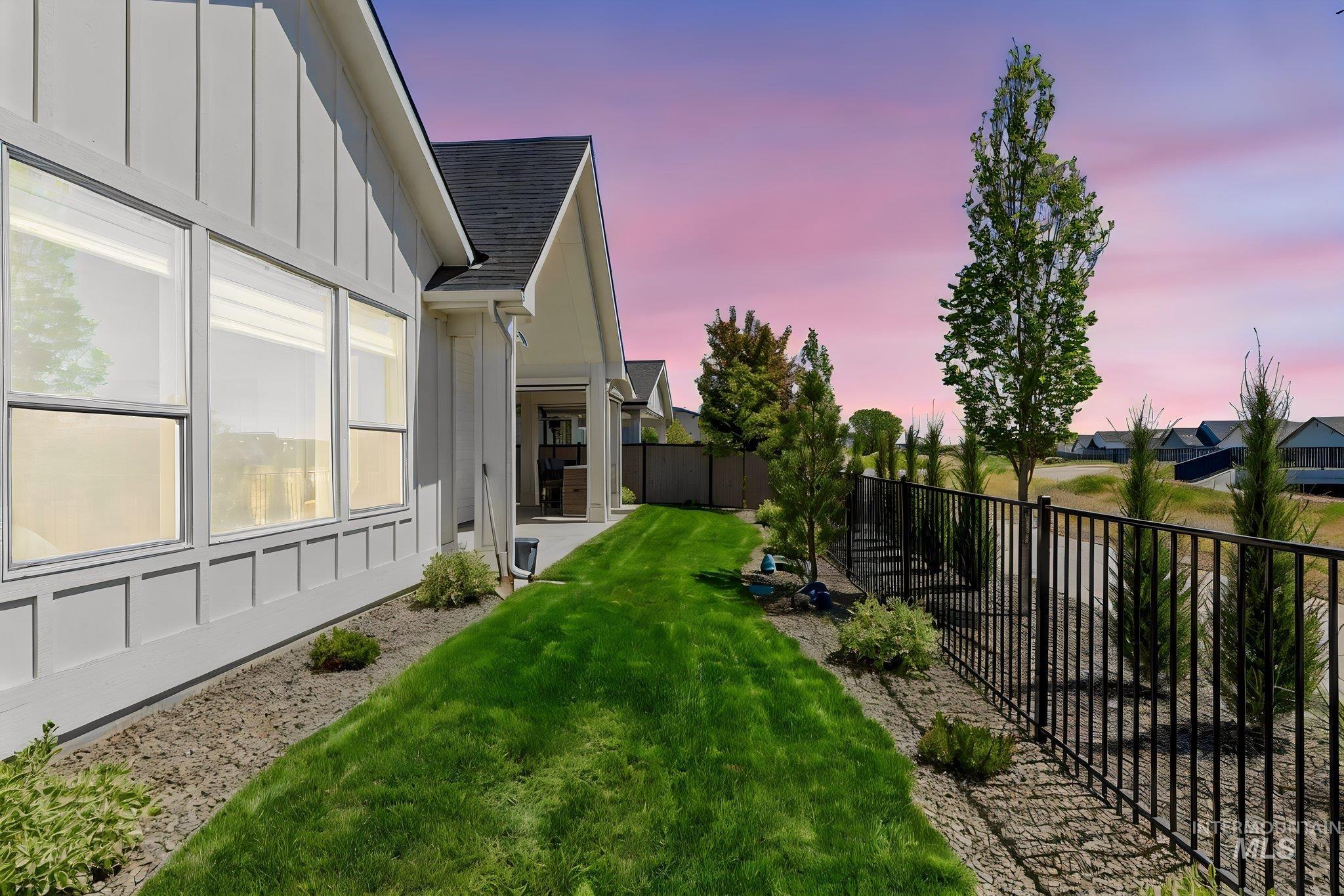 6841 W Mattawa Dr., Meridian, Idaho 83646, 4 Bedrooms, 3.5 Bathrooms, Residential For Sale, Price $929,900,MLS 98992824