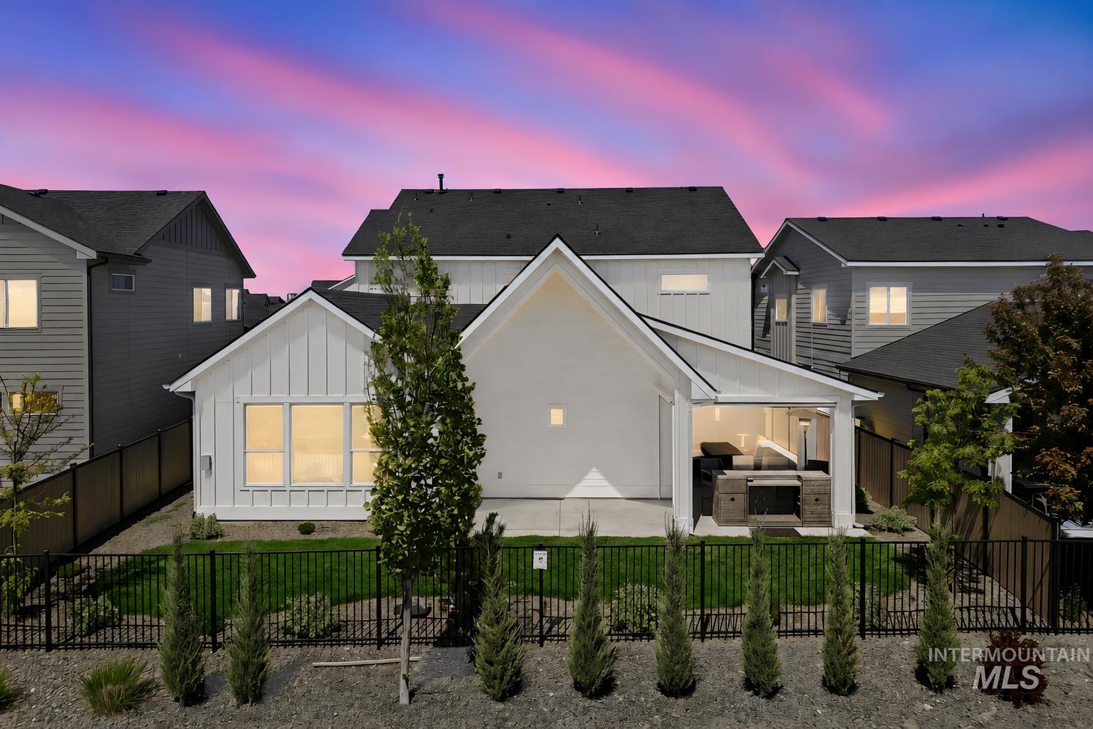 6841 W Mattawa Dr., Meridian, Idaho 83646, 4 Bedrooms, 3.5 Bathrooms, Residential For Sale, Price $929,900,MLS 98992824