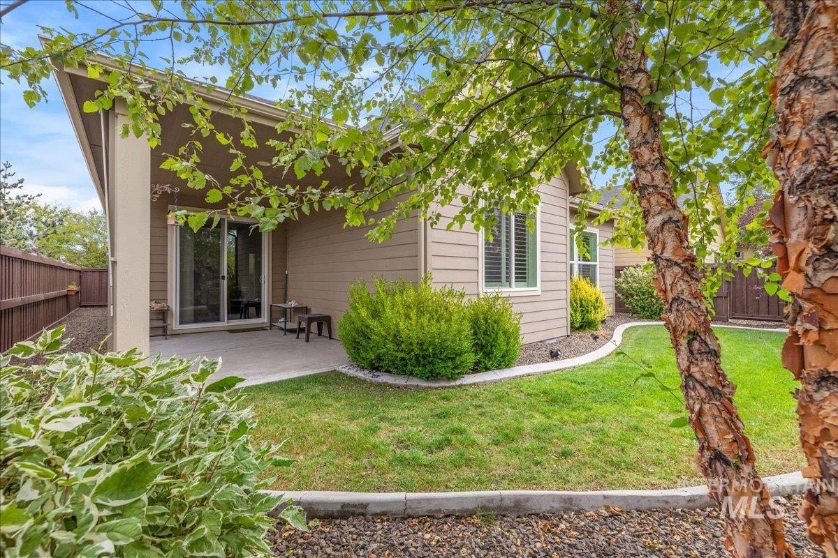 251 W Lockhart Lane, Meridian, Idaho 83646, 2 Bedrooms, 2 Bathrooms, Residential For Sale, Price $609,000,MLS 98992826