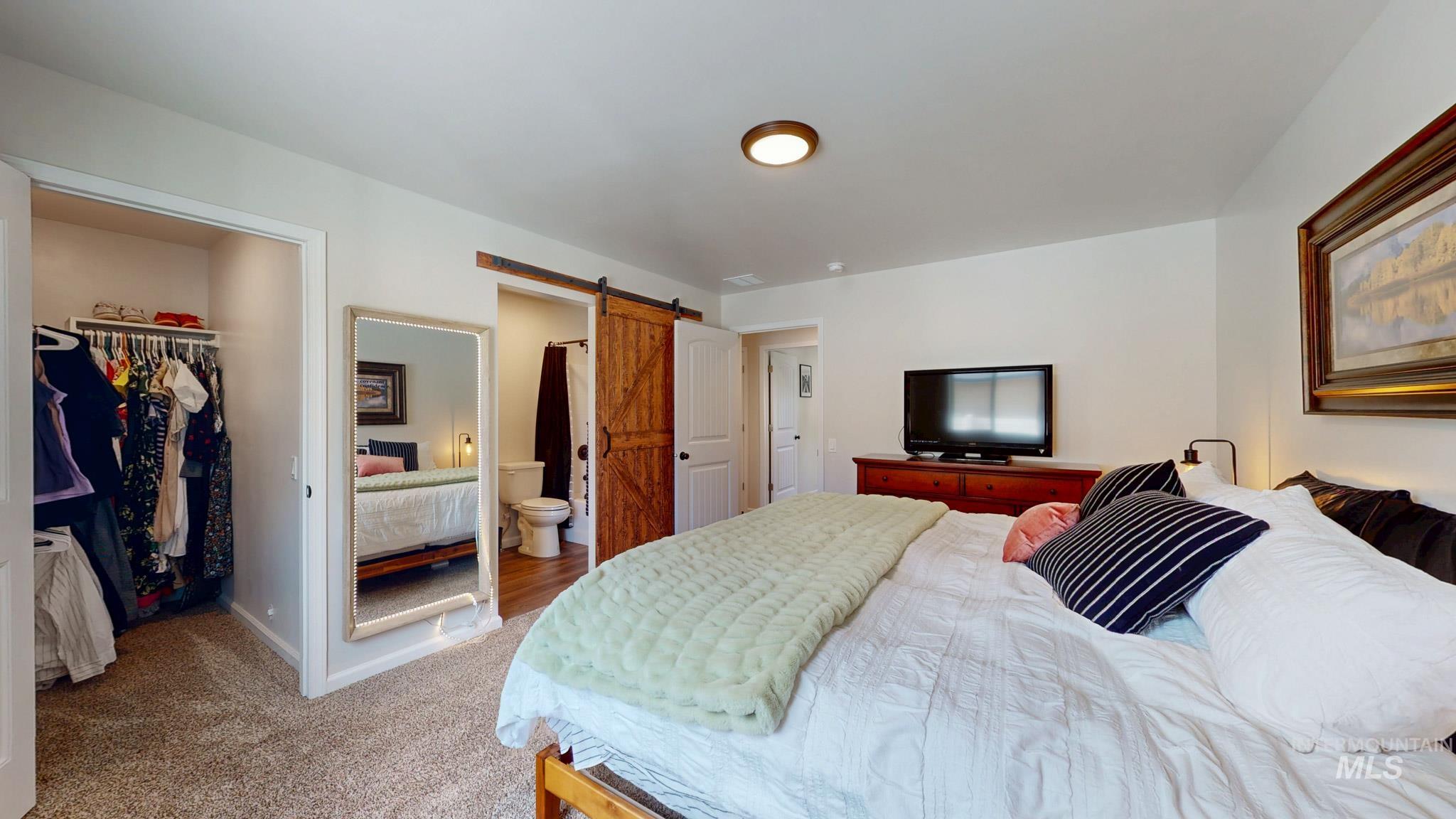 1017 Colorado Street, Gooding, Idaho 83330, 3 Bedrooms, 2 Bathrooms, Residential For Sale, Price $290,000, 98992830