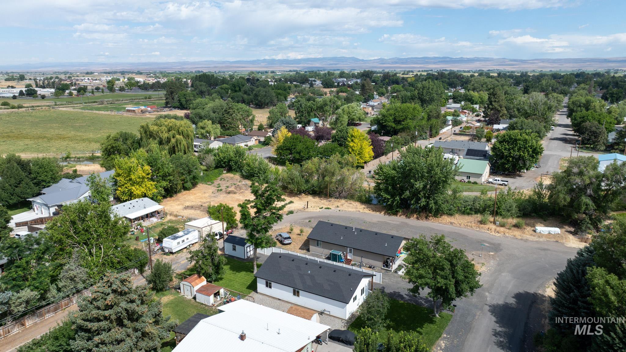 1017 Colorado Street, Gooding, Idaho 83330, 3 Bedrooms, 2 Bathrooms, Residential For Sale, Price $290,000, 98992830